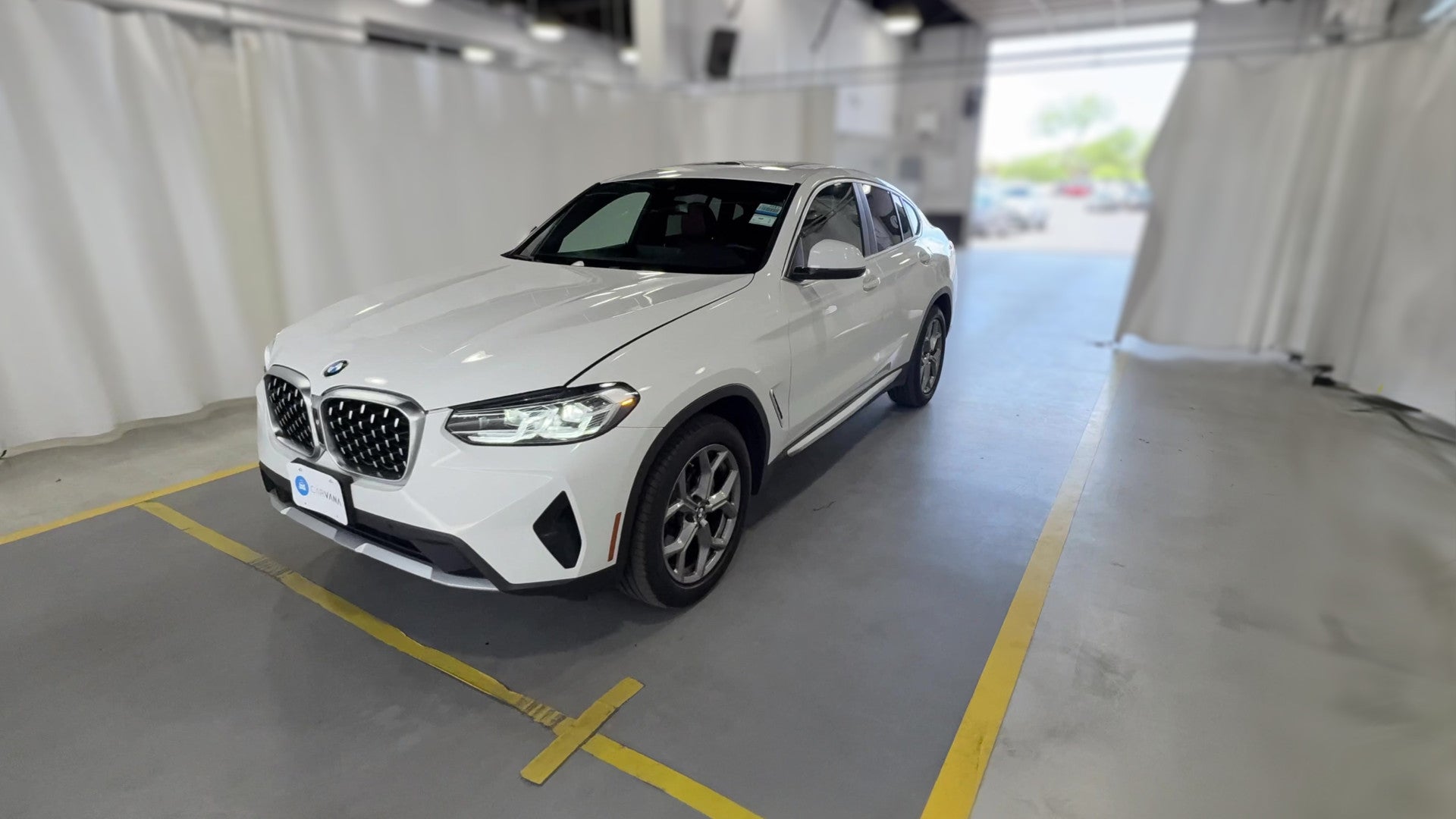 2022 BMW X4 vehicle photo