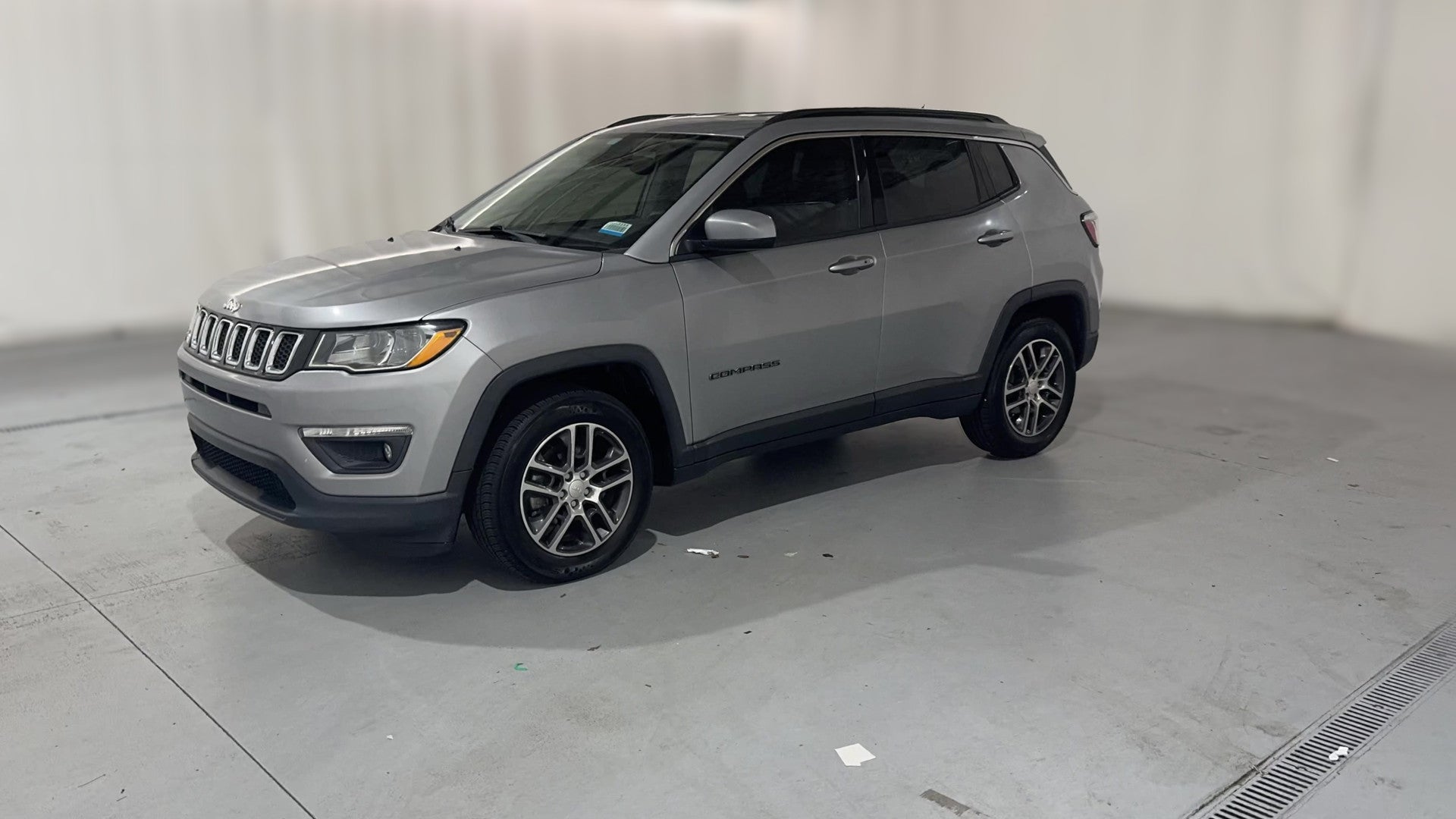 2018 Jeep Compass vehicle photo