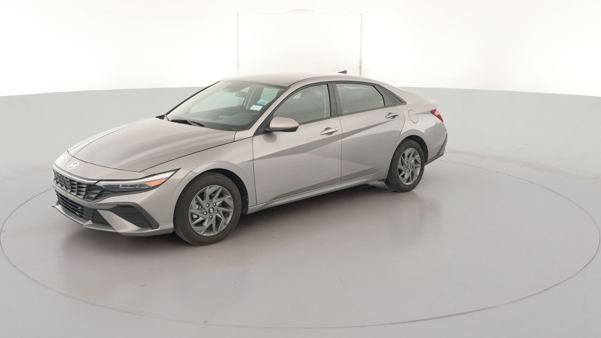 2024 Hyundai Elantra vehicle photo