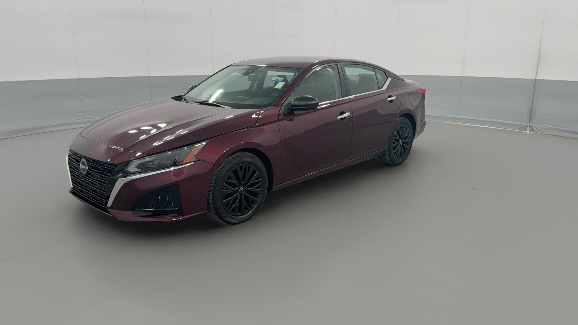 2025 Nissan Altima vehicle photo