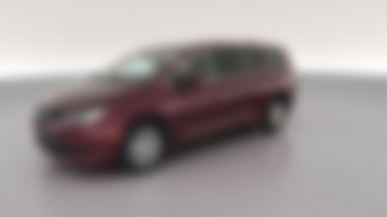 2023 Chrysler Voyager vehicle photo