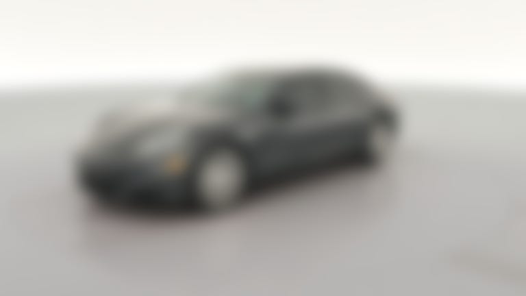 2018 Porsche Panamera vehicle photo