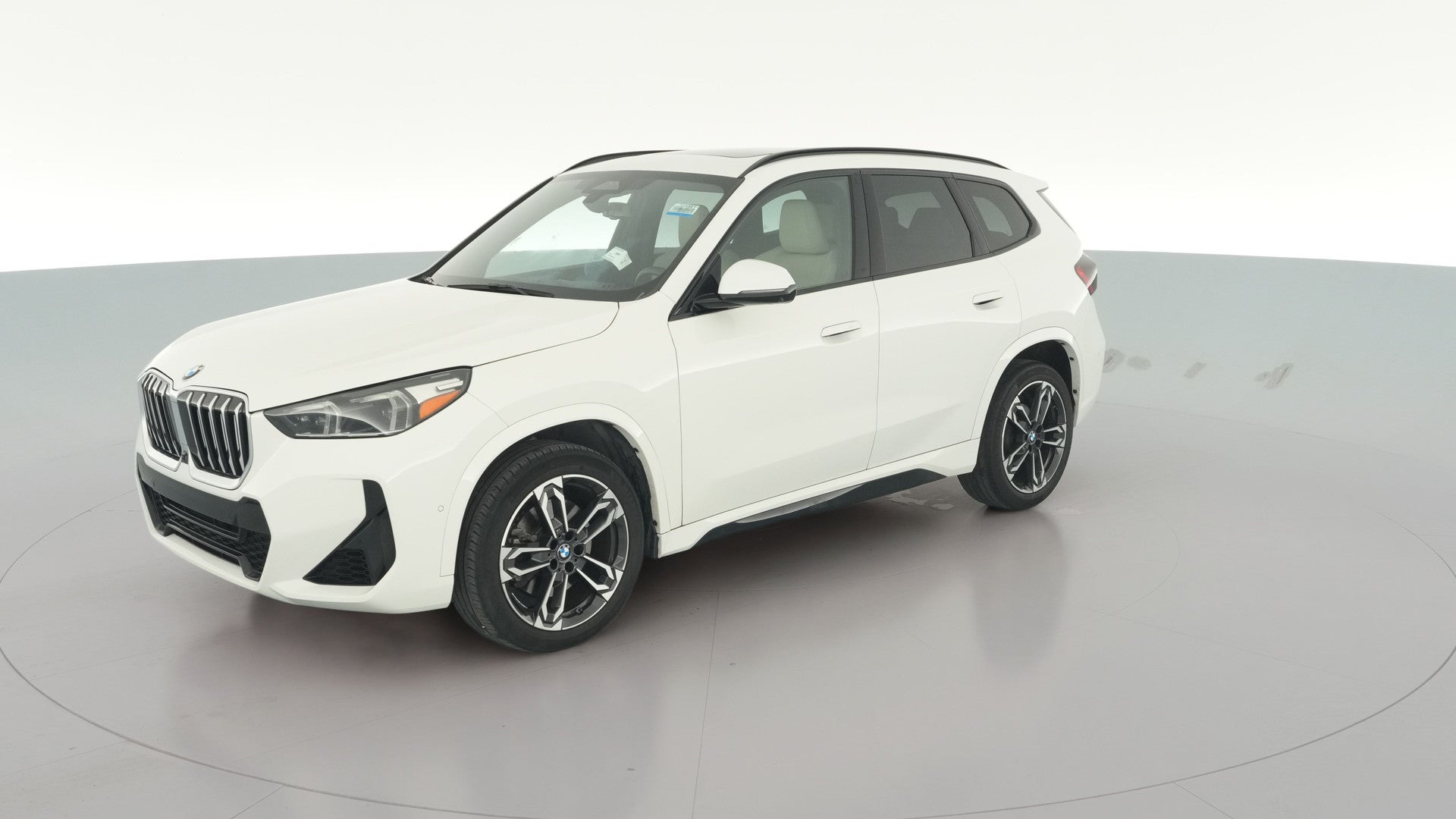 2023 BMW X1 vehicle photo