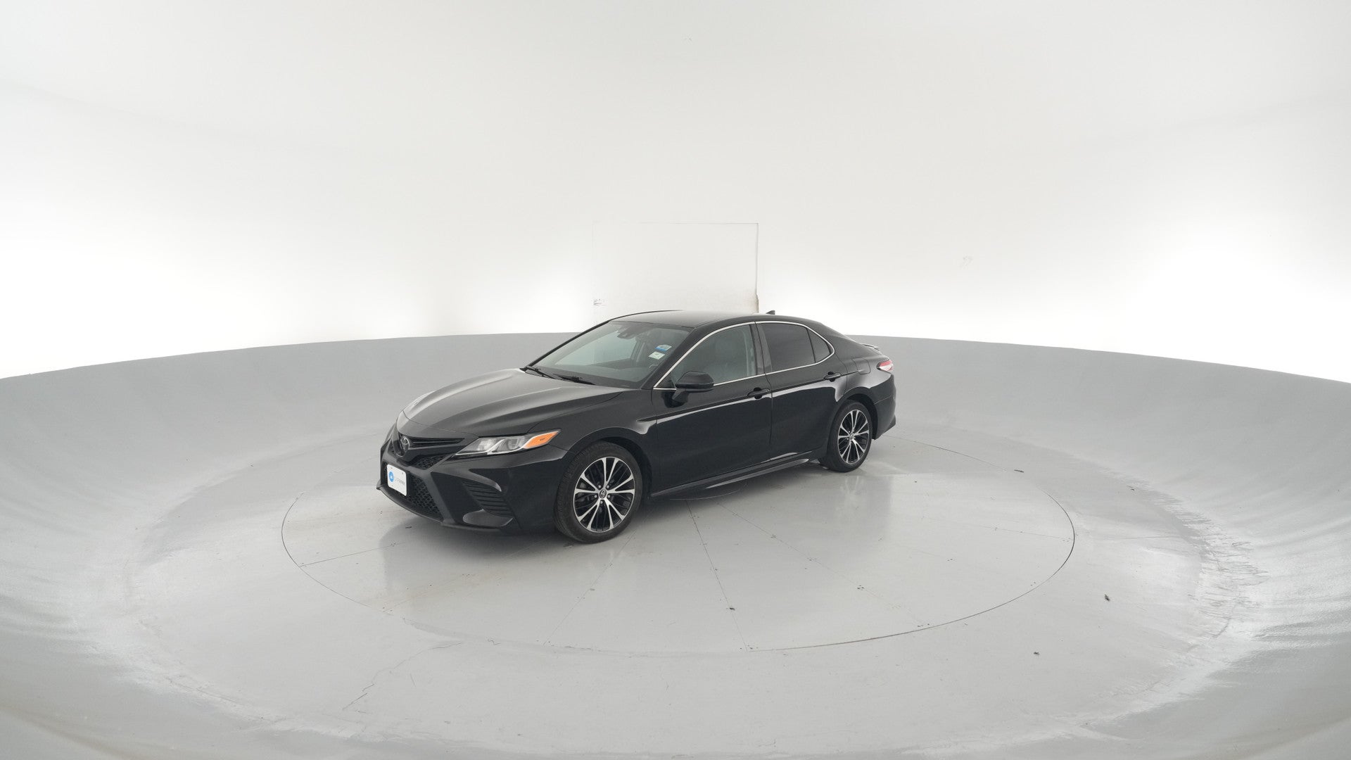 2019 Toyota Camry vehicle photo