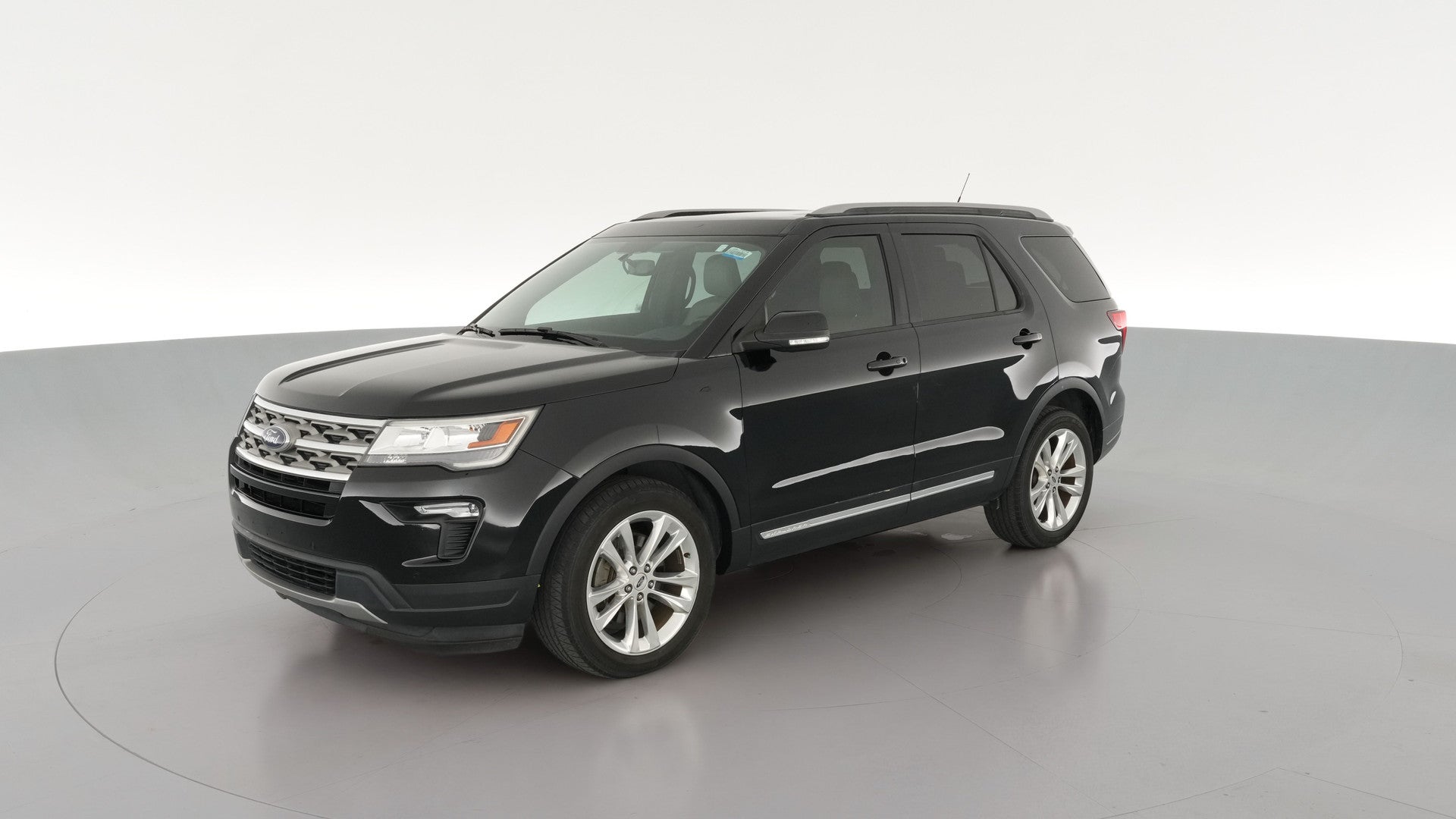2018 Ford Explorer vehicle photo