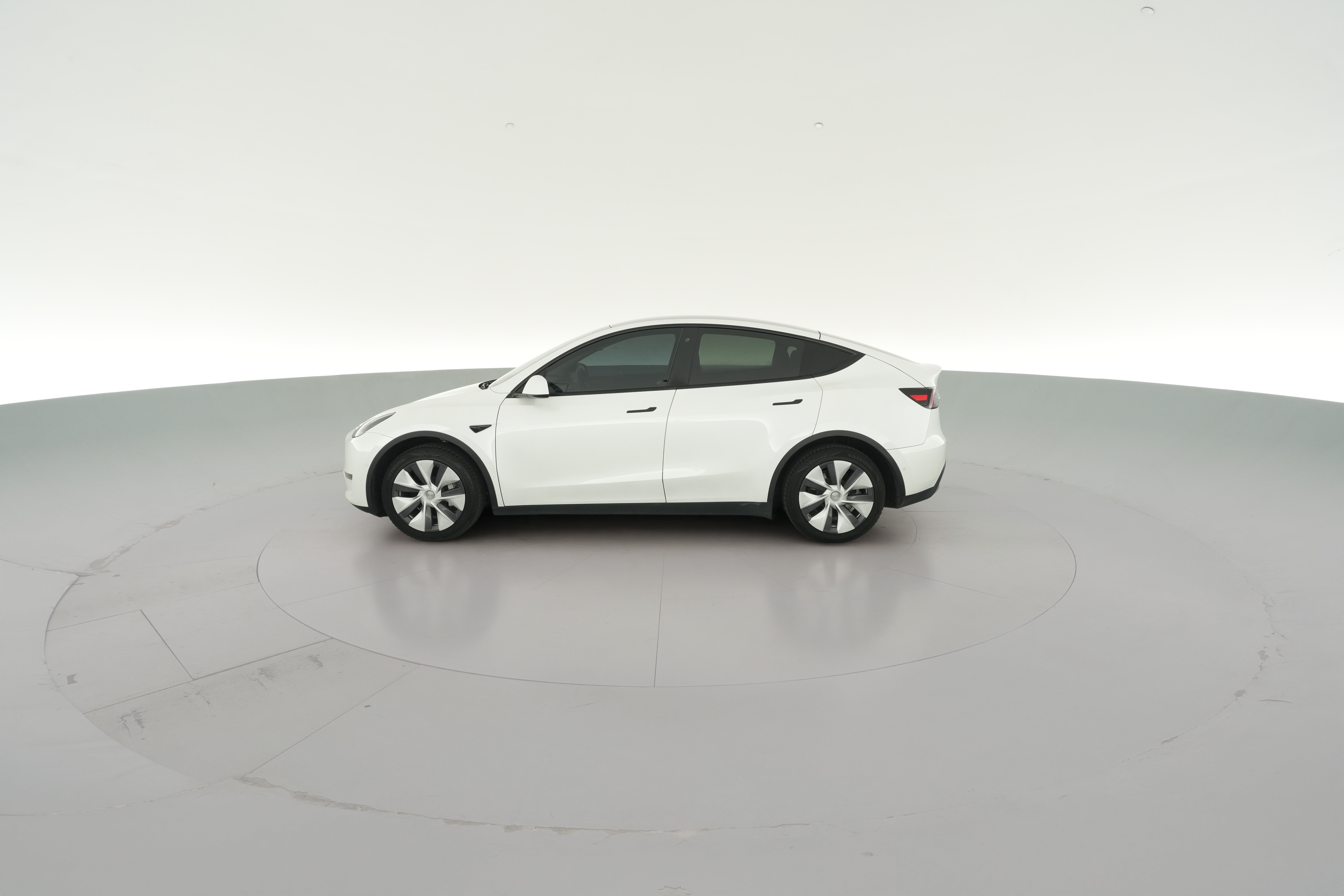 2020 Tesla Model Y Long Range - Photo 32