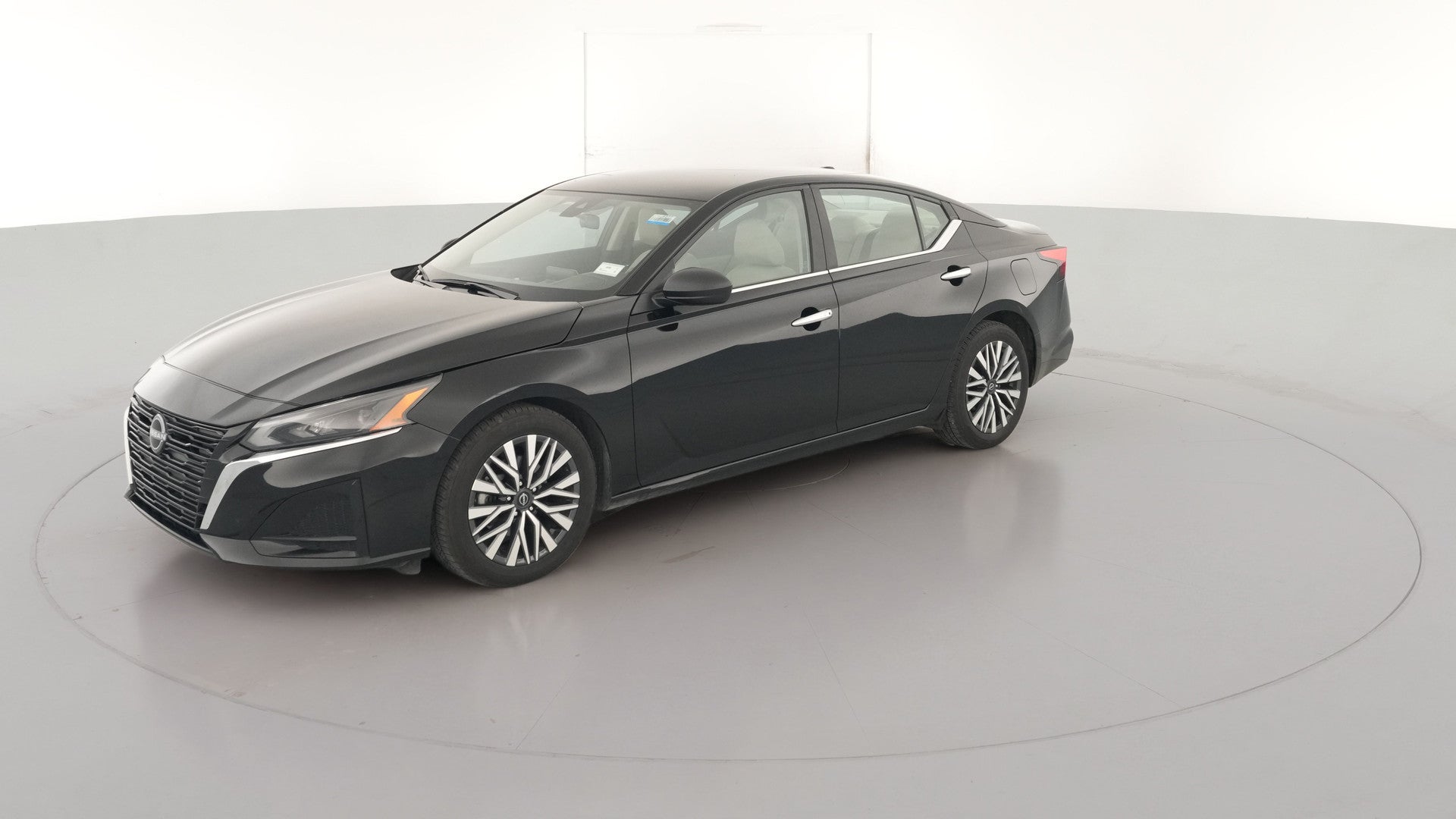 2025 Nissan Altima vehicle photo