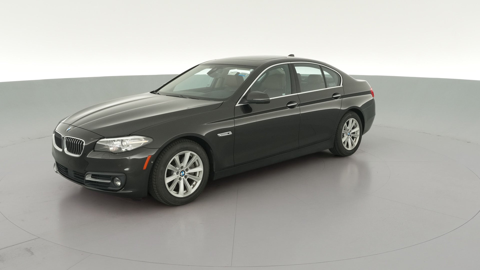 2015 BMW 5 Series vehicle photo