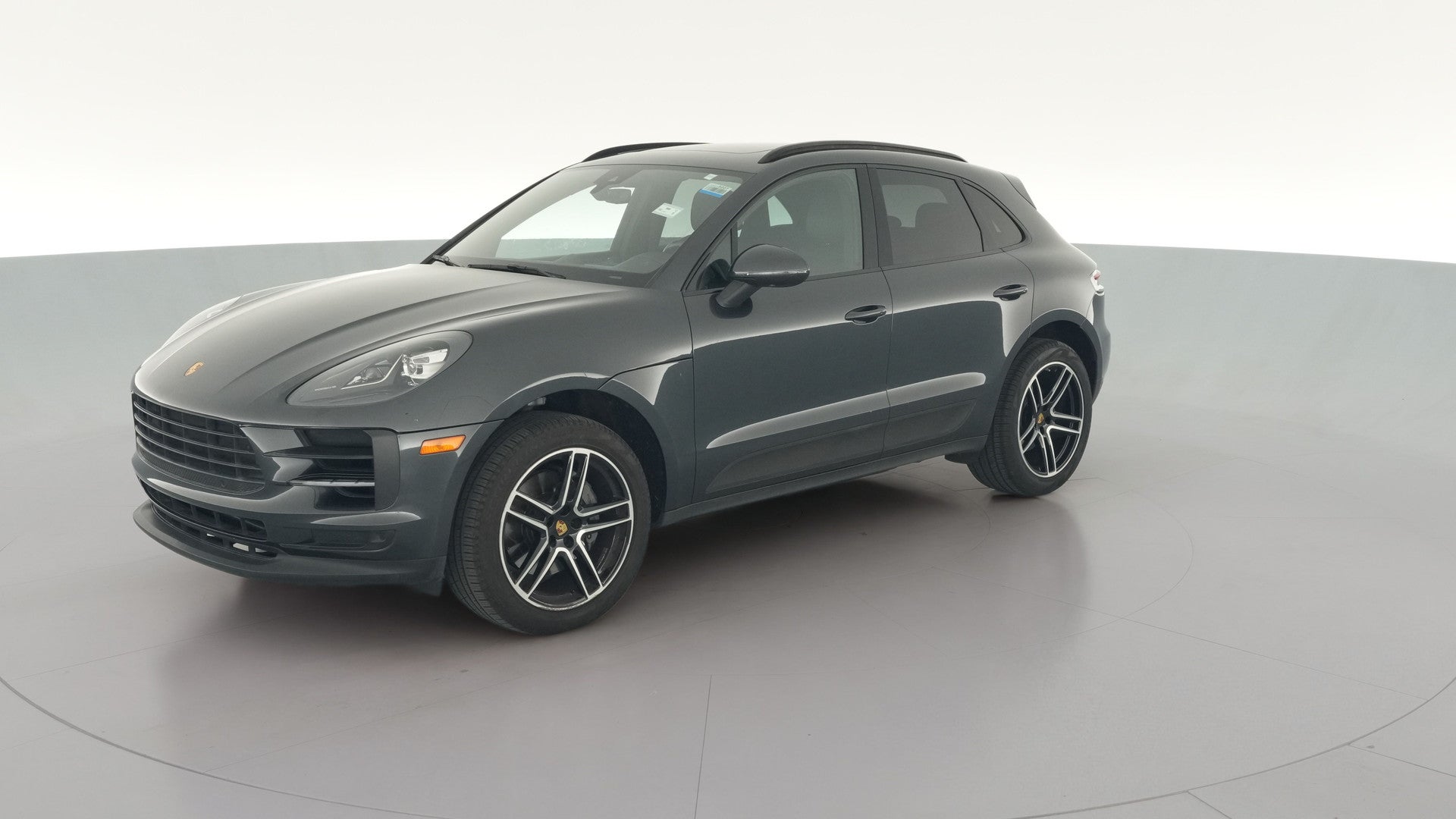 2020 Porsche Macan vehicle photo