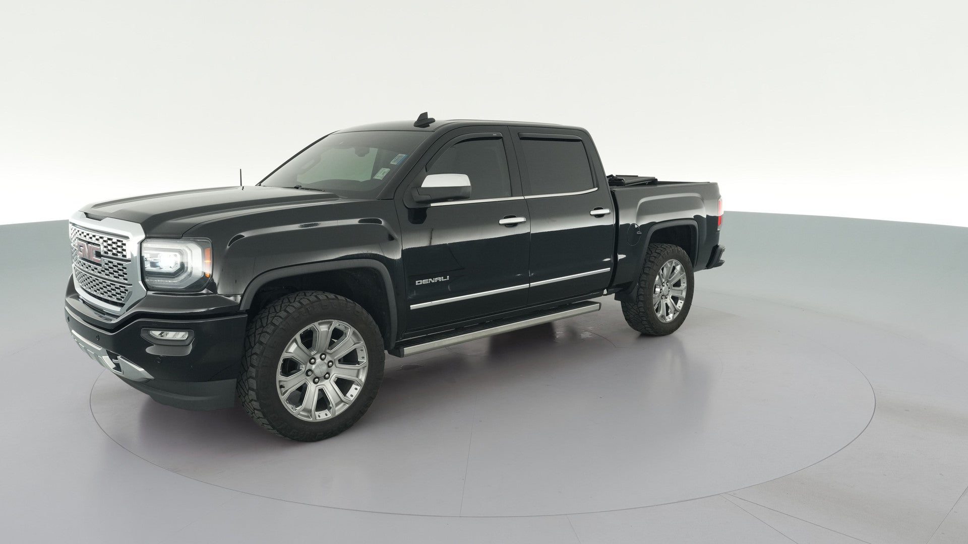 2018 GMC Sierra 1500 Crew Cab vehicle photo