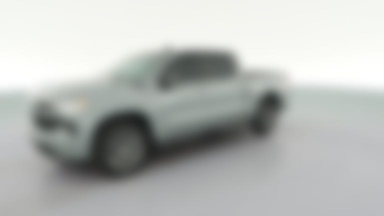 2025 Chevrolet Silverado 1500 Crew Cab vehicle photo