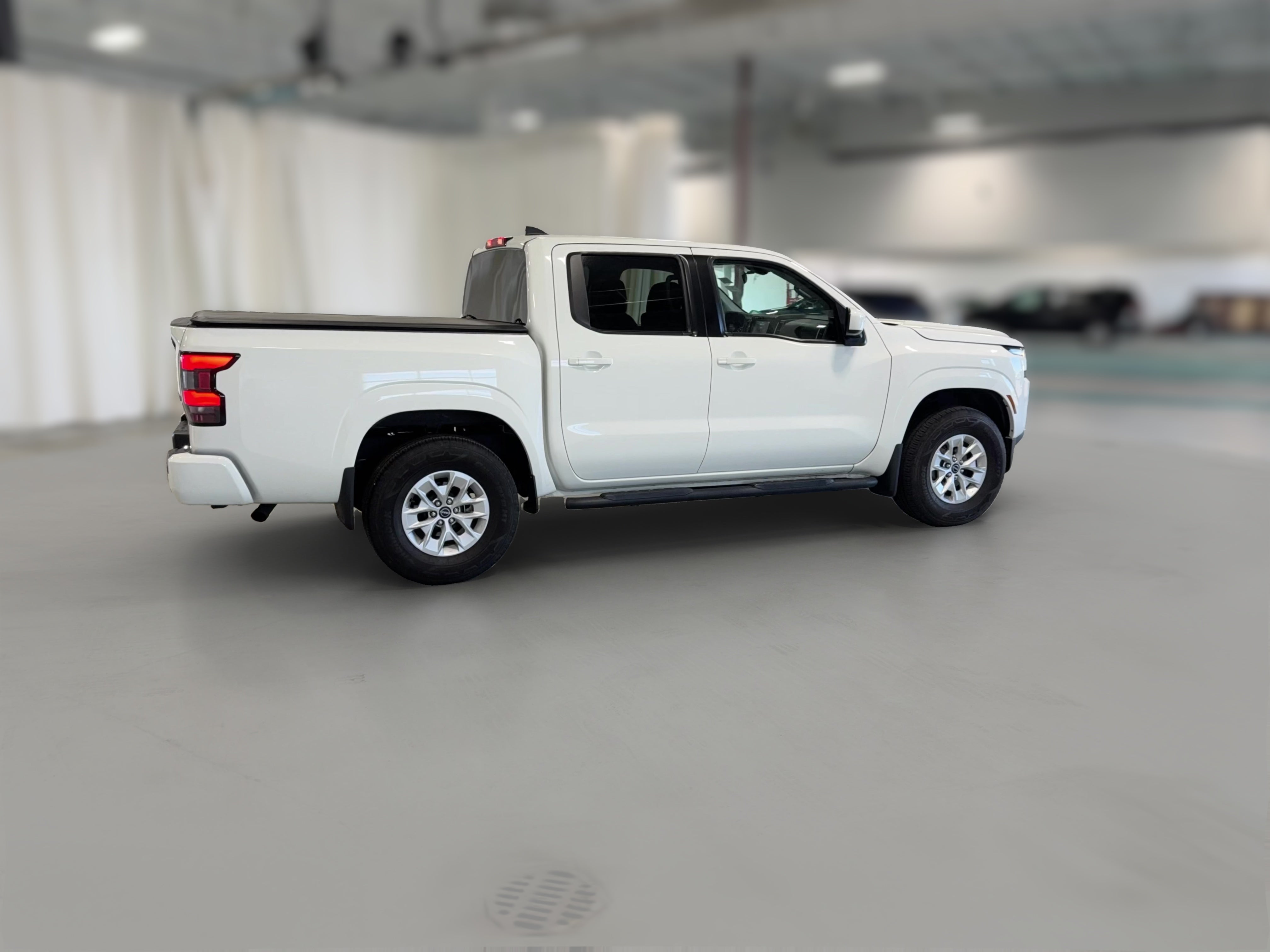 2024 Nissan Frontier SV - Photo 32