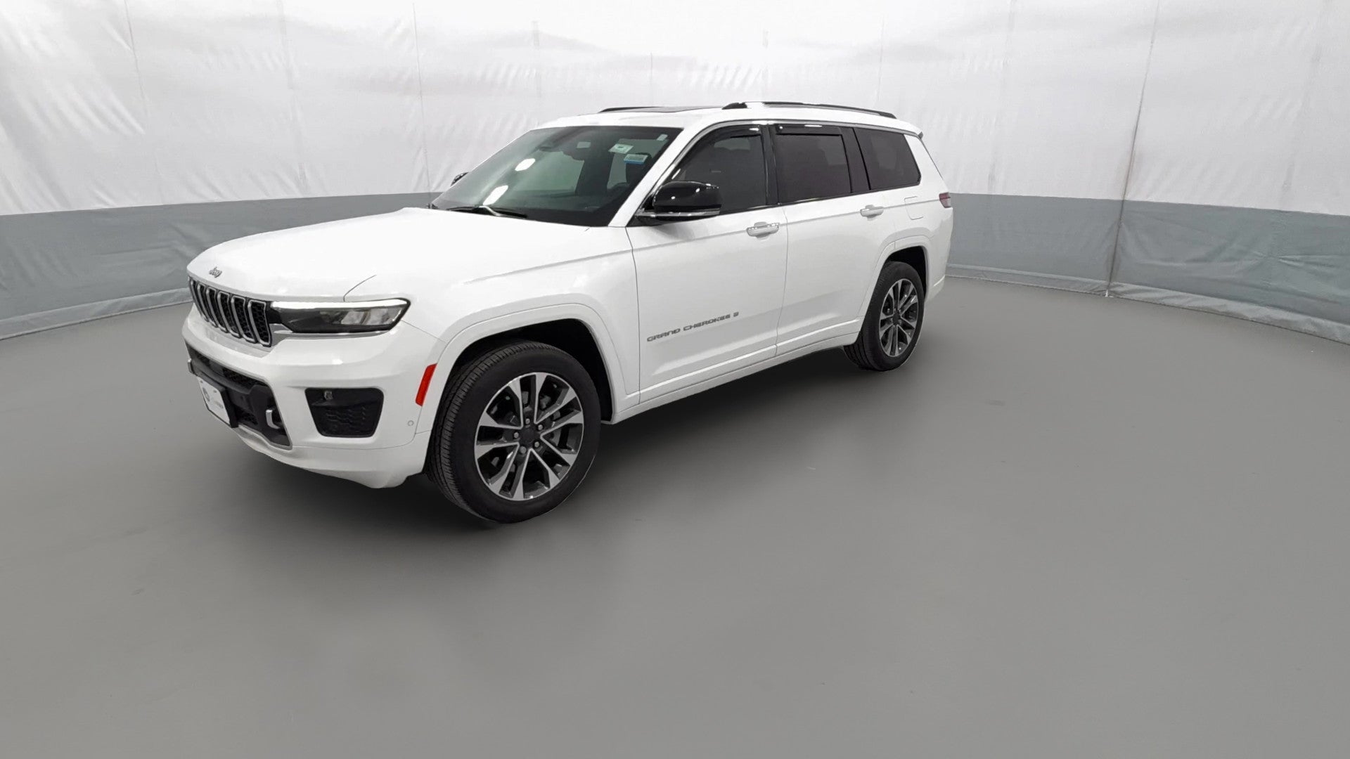 2023 Jeep Grand Cherokee L vehicle photo