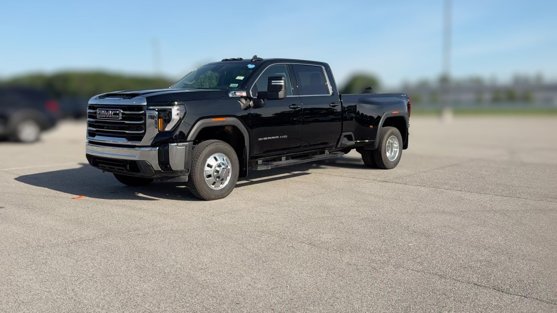2025 GMC Sierra 3500 HD Crew Cab vehicle photo