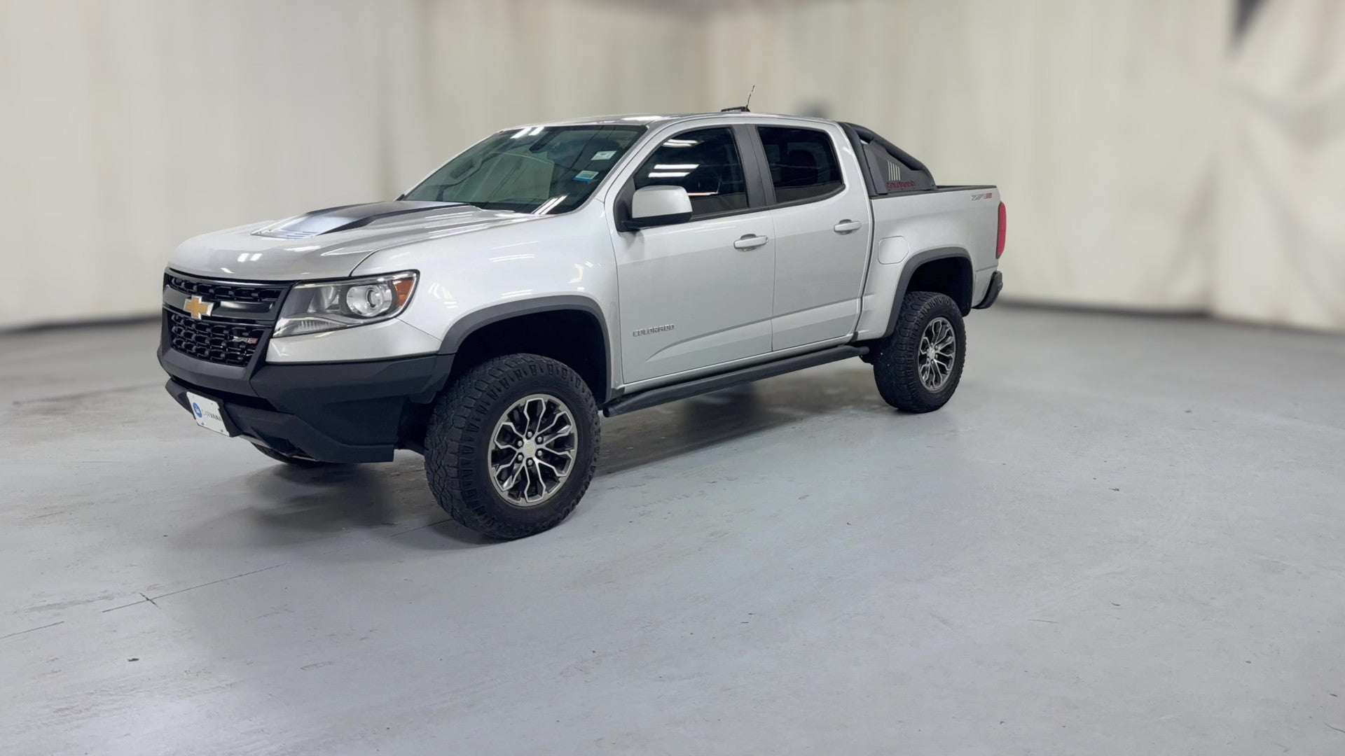 2018 Chevrolet Colorado Crew Cab vehicle photo