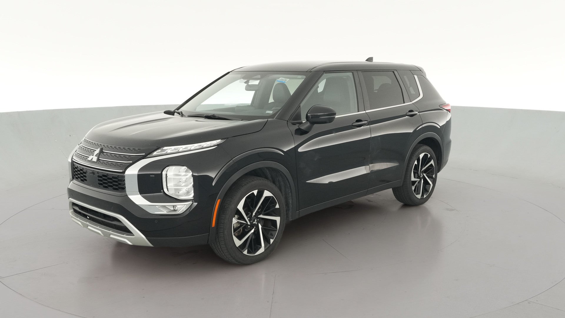 2024 Mitsubishi Outlander vehicle photo
