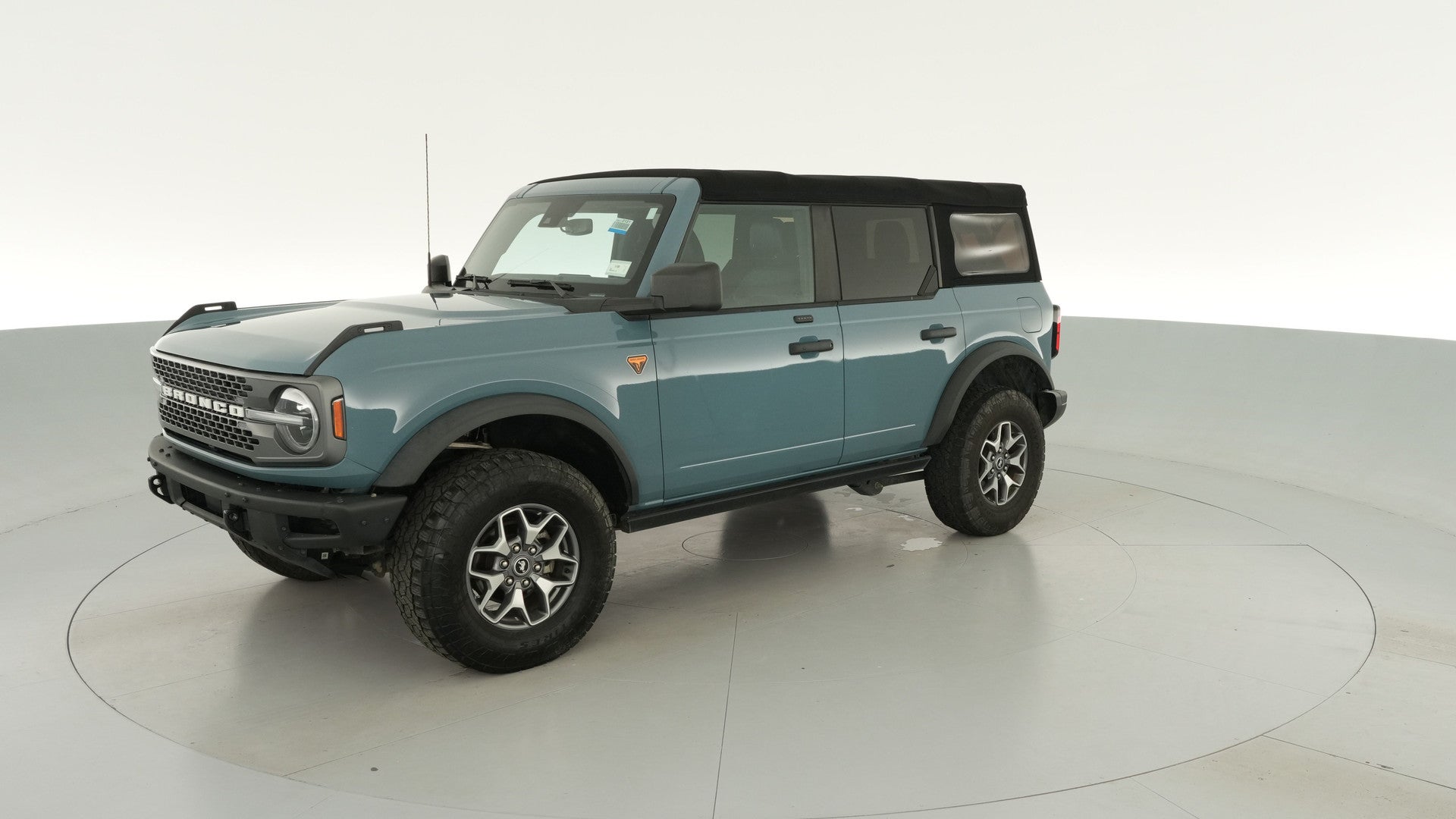 2021 Ford Bronco vehicle photo