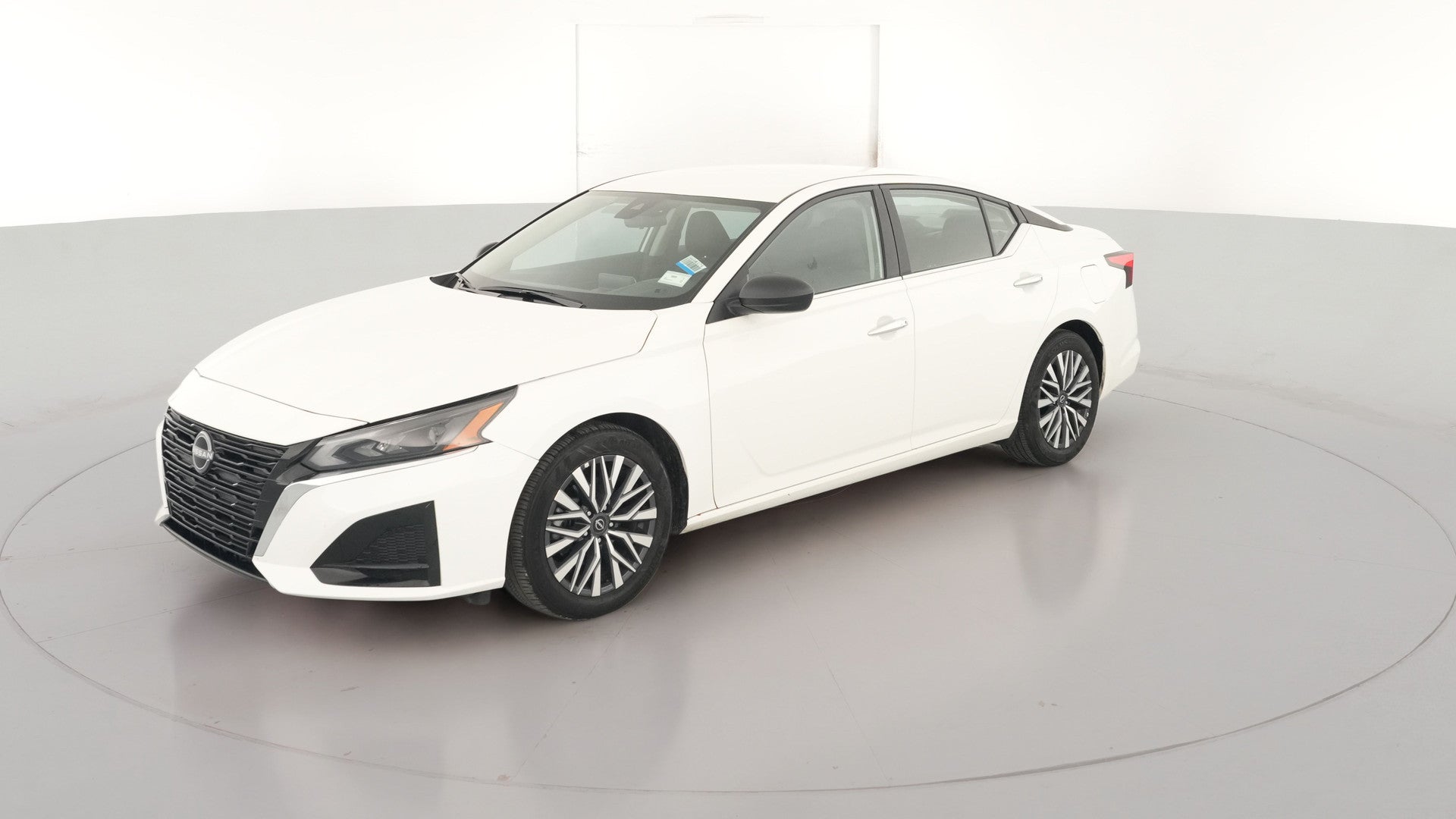 2025 Nissan Altima vehicle photo