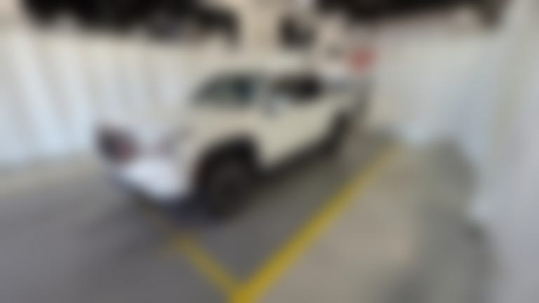 2024 Nissan Frontier Crew Cab vehicle photo