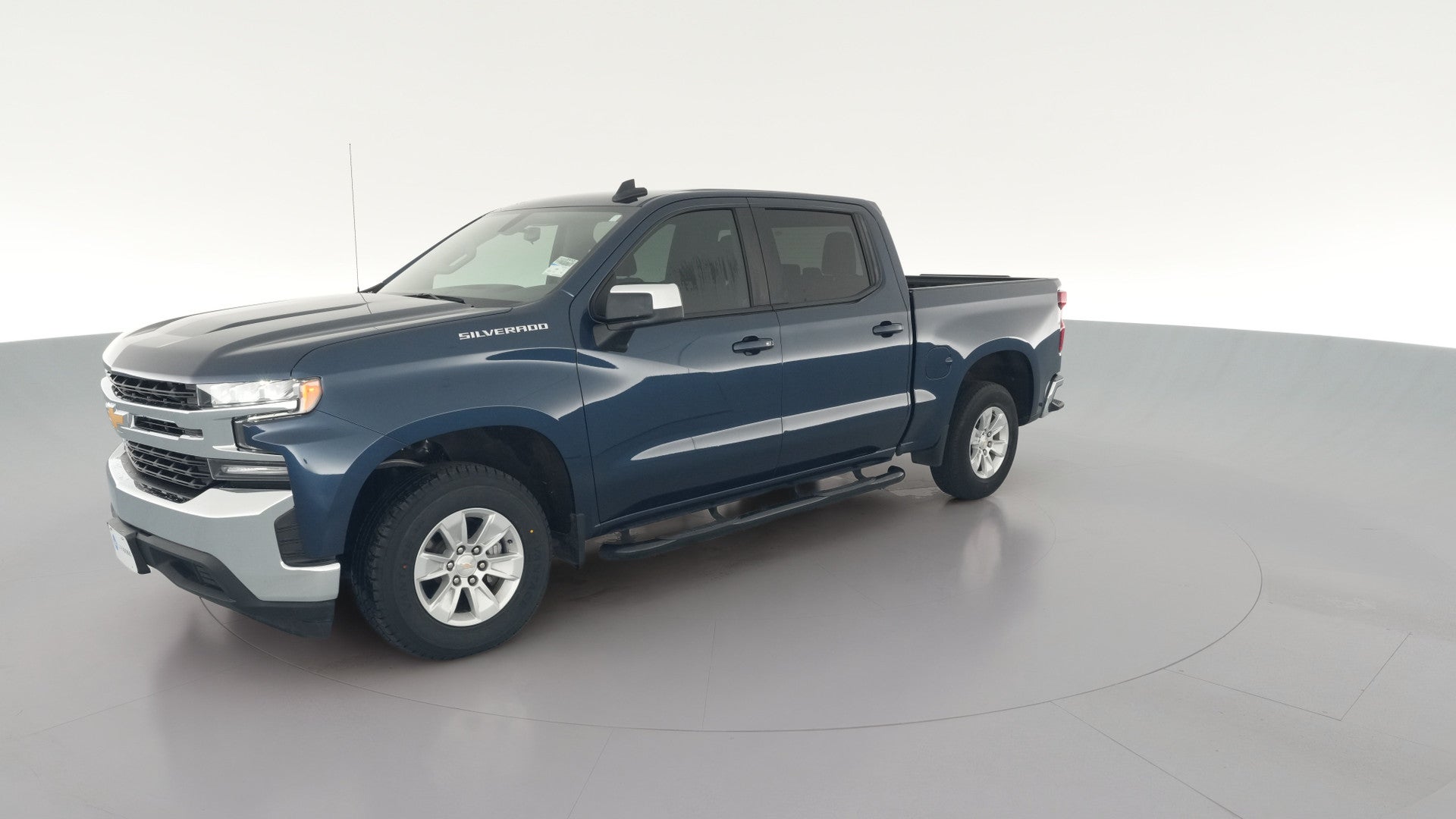 2020 Chevrolet Silverado 1500 Crew Cab vehicle photo