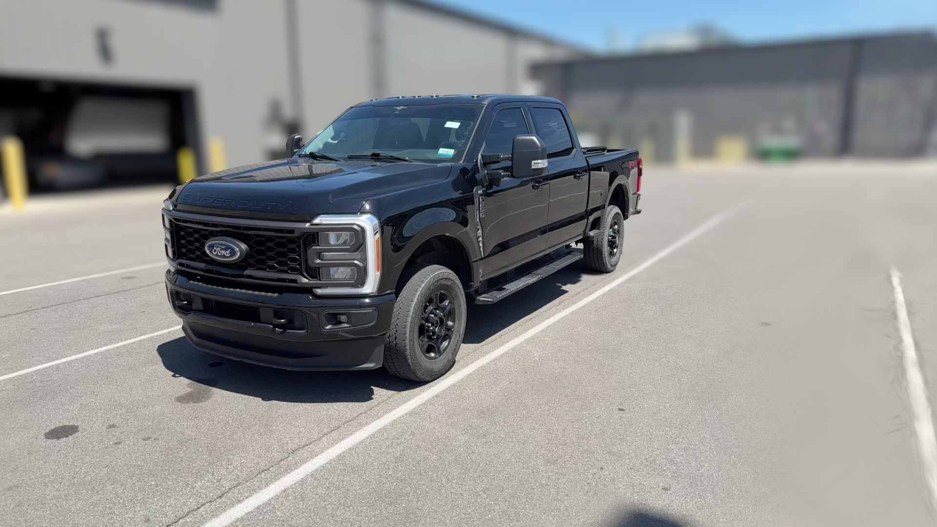 2023 Ford F250 Super Duty Crew Cab vehicle photo