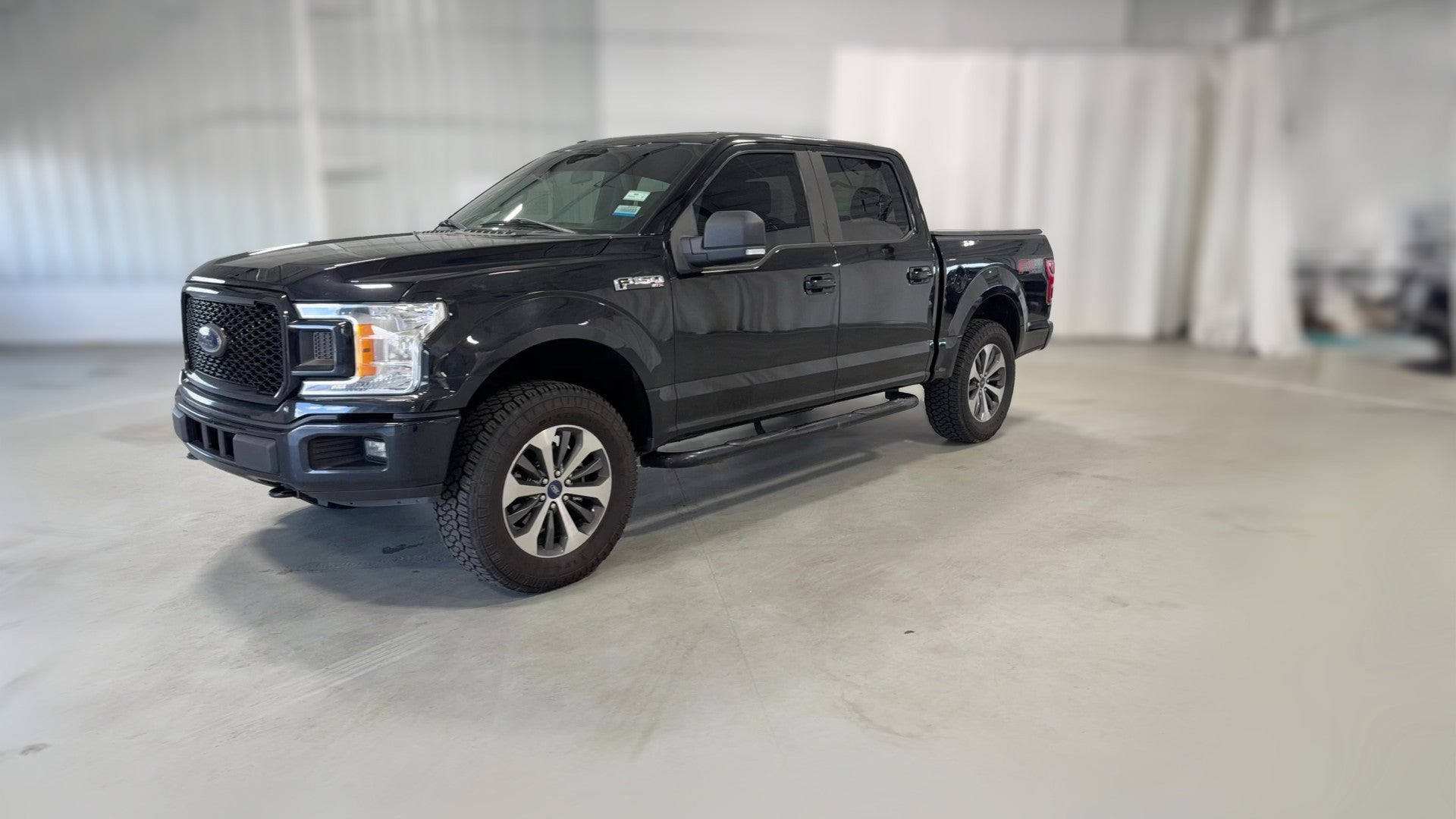 2019 Ford F150 SuperCrew Cab vehicle photo