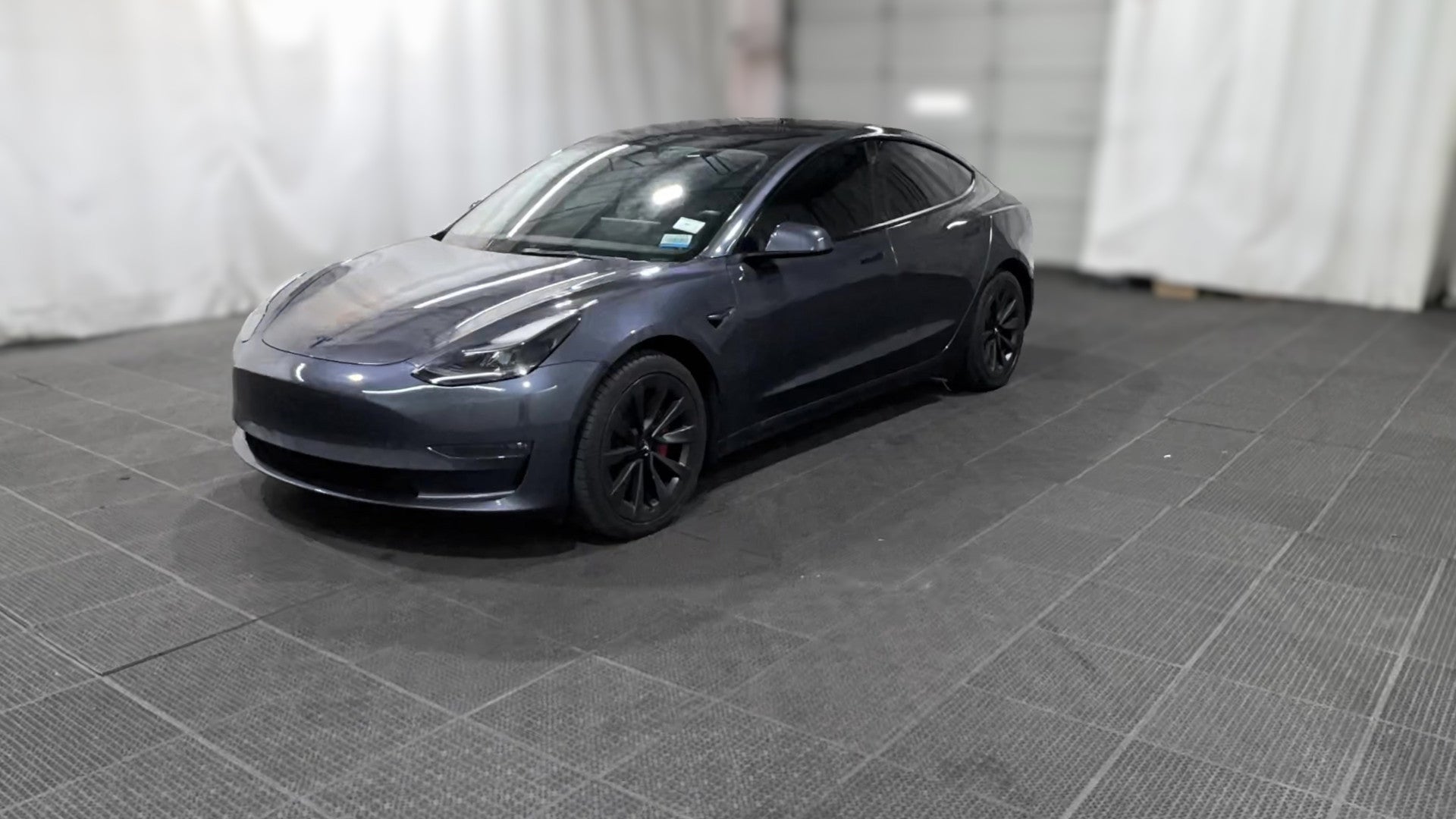2022 Tesla Model 3 vehicle photo