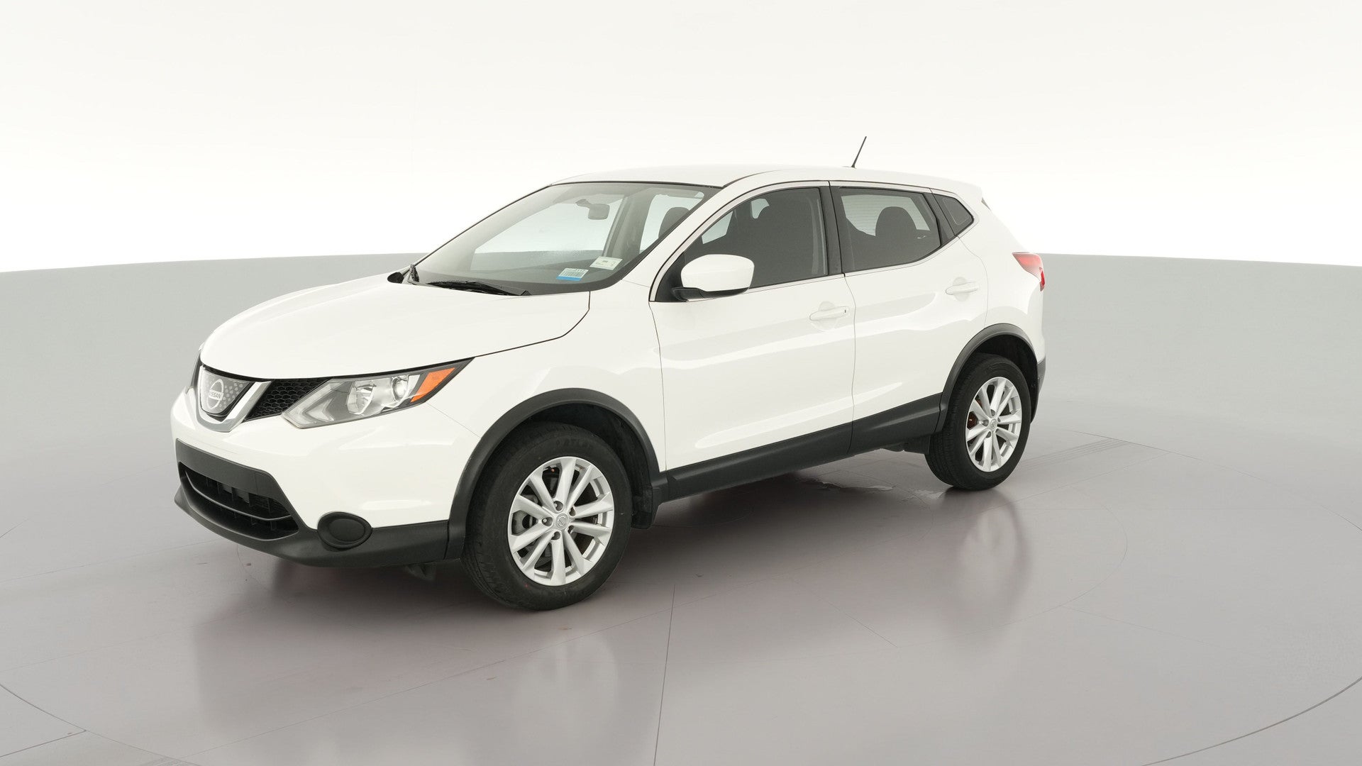 2018 Nissan Rogue Sport vehicle photo