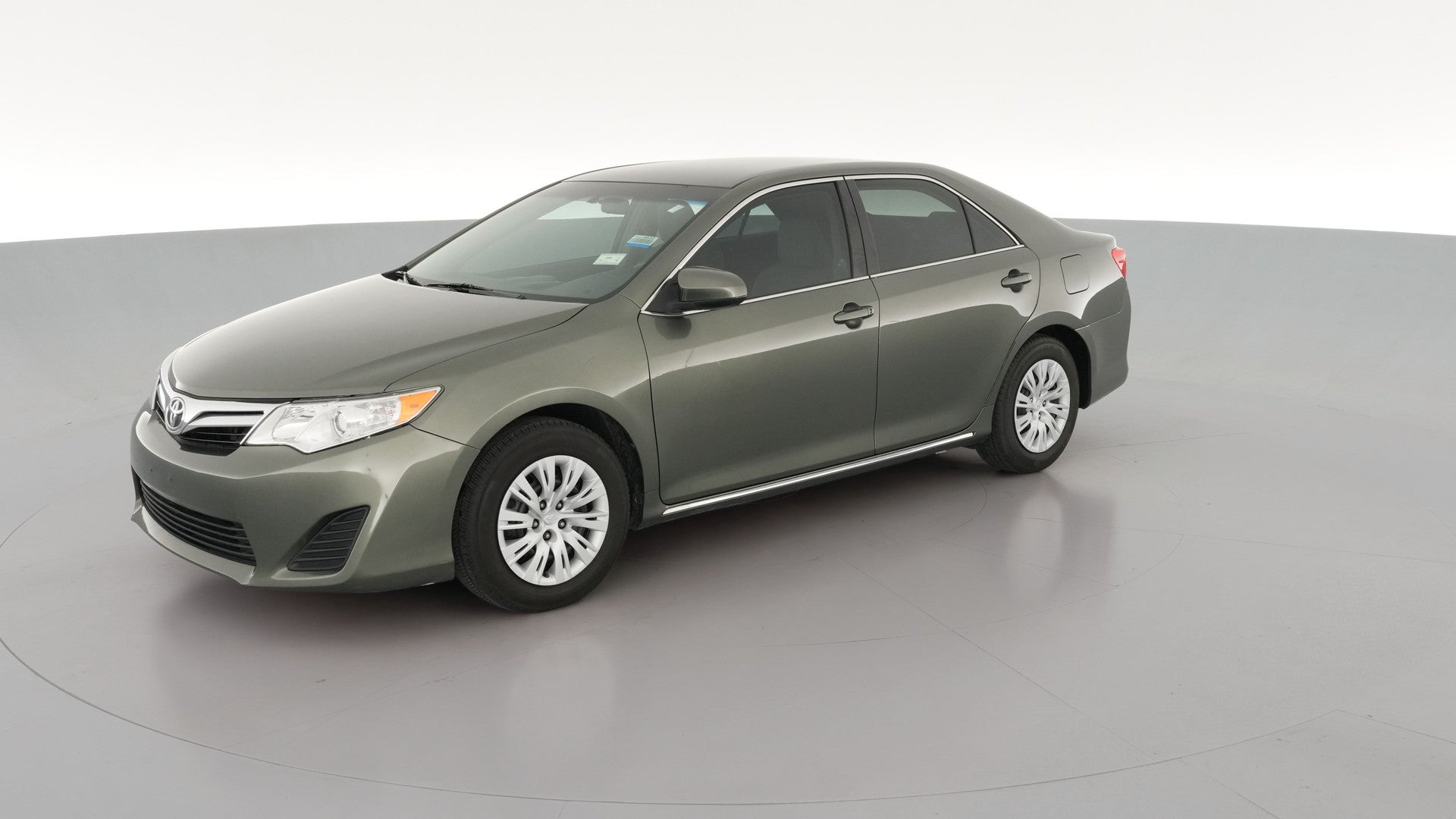 2012 Toyota Camry vehicle photo