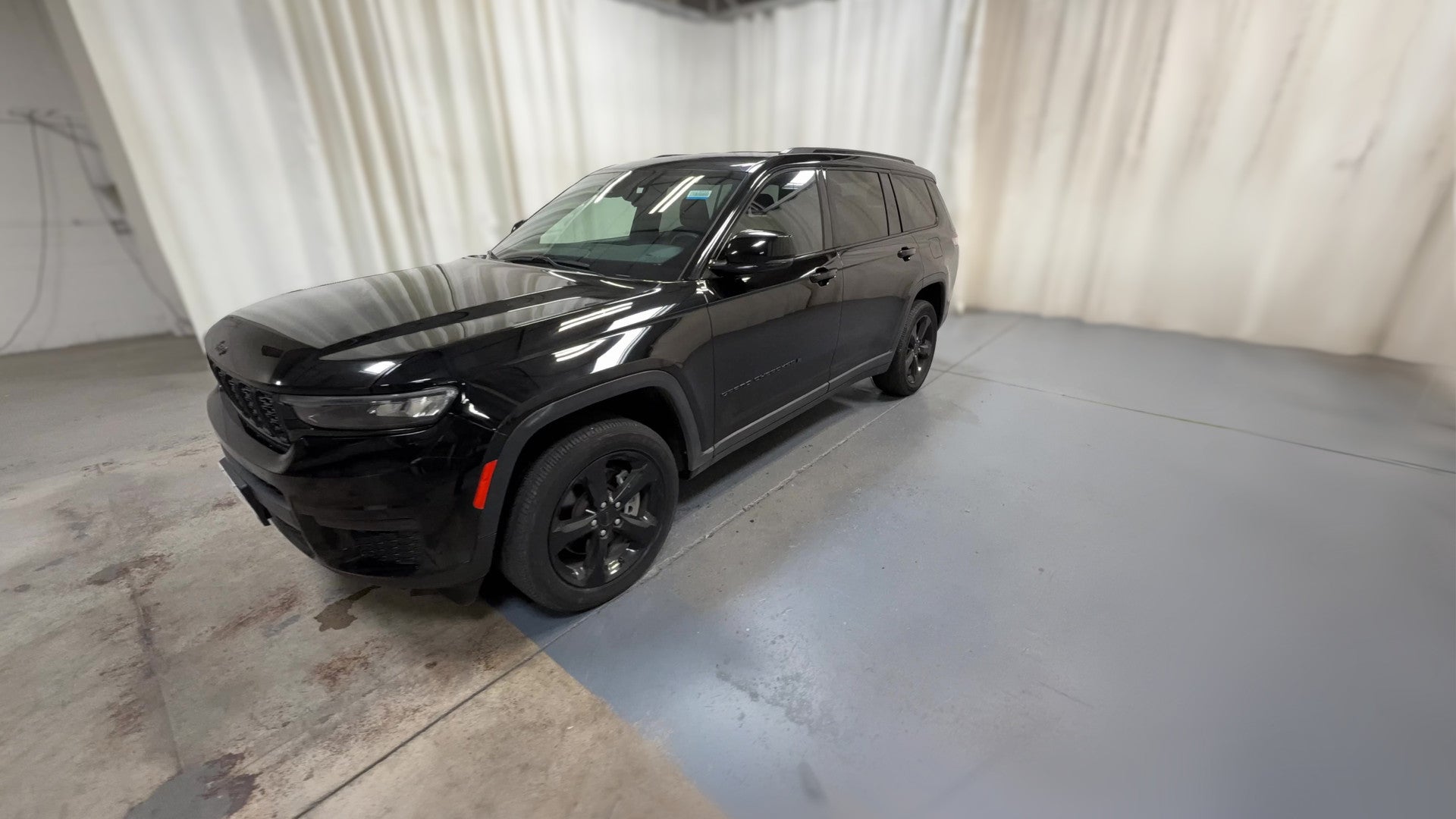 2023 Jeep Grand Cherokee L vehicle photo