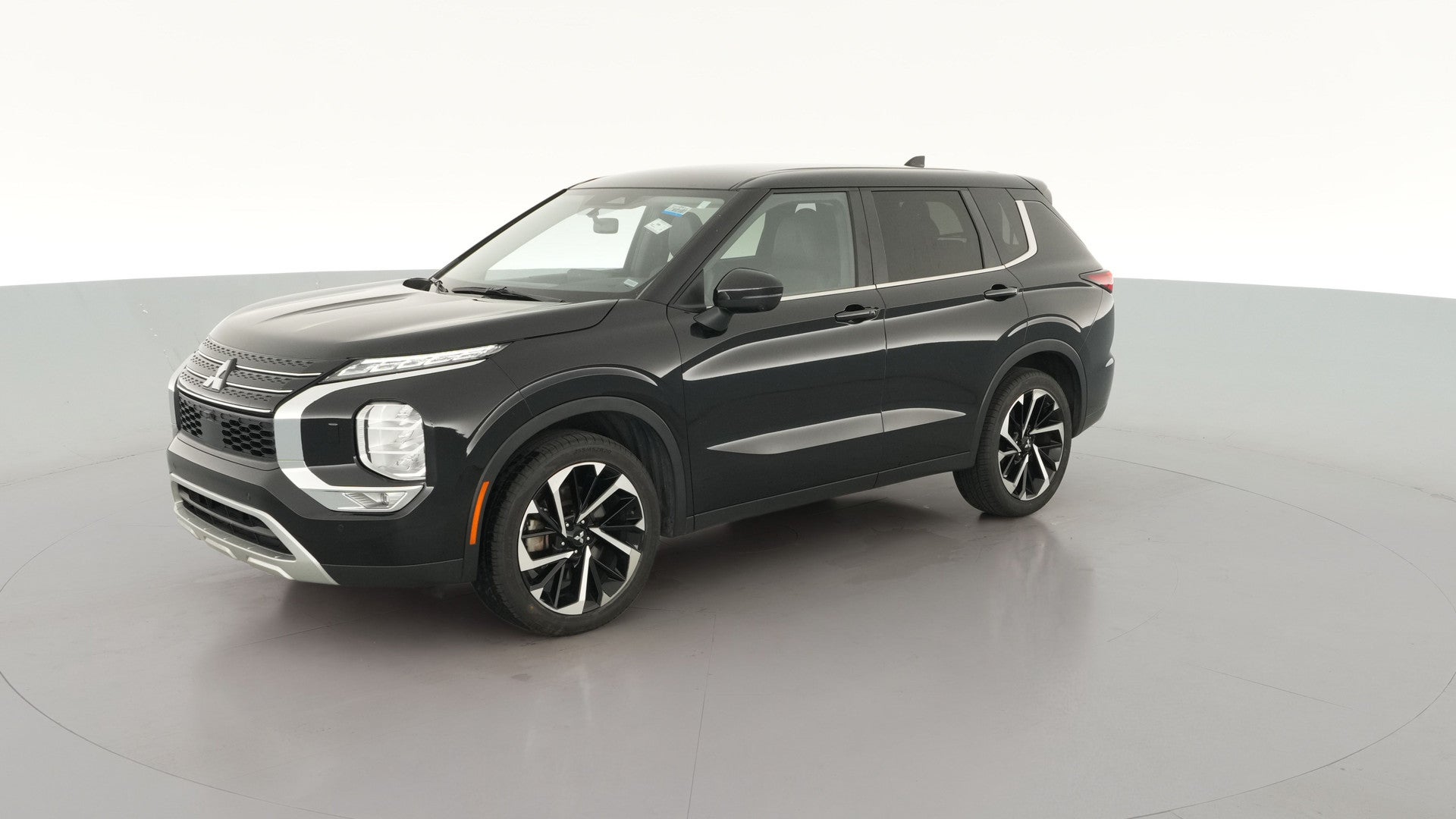 2024 Mitsubishi Outlander vehicle photo