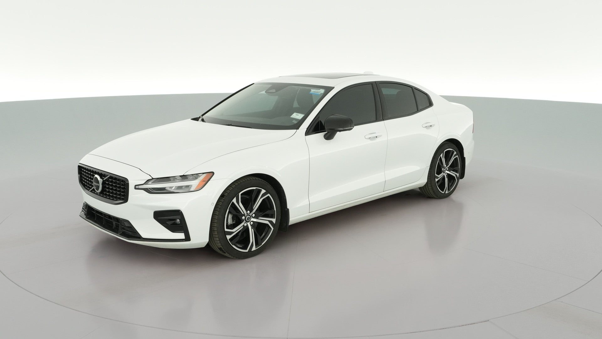 2024 Volvo S60 vehicle photo