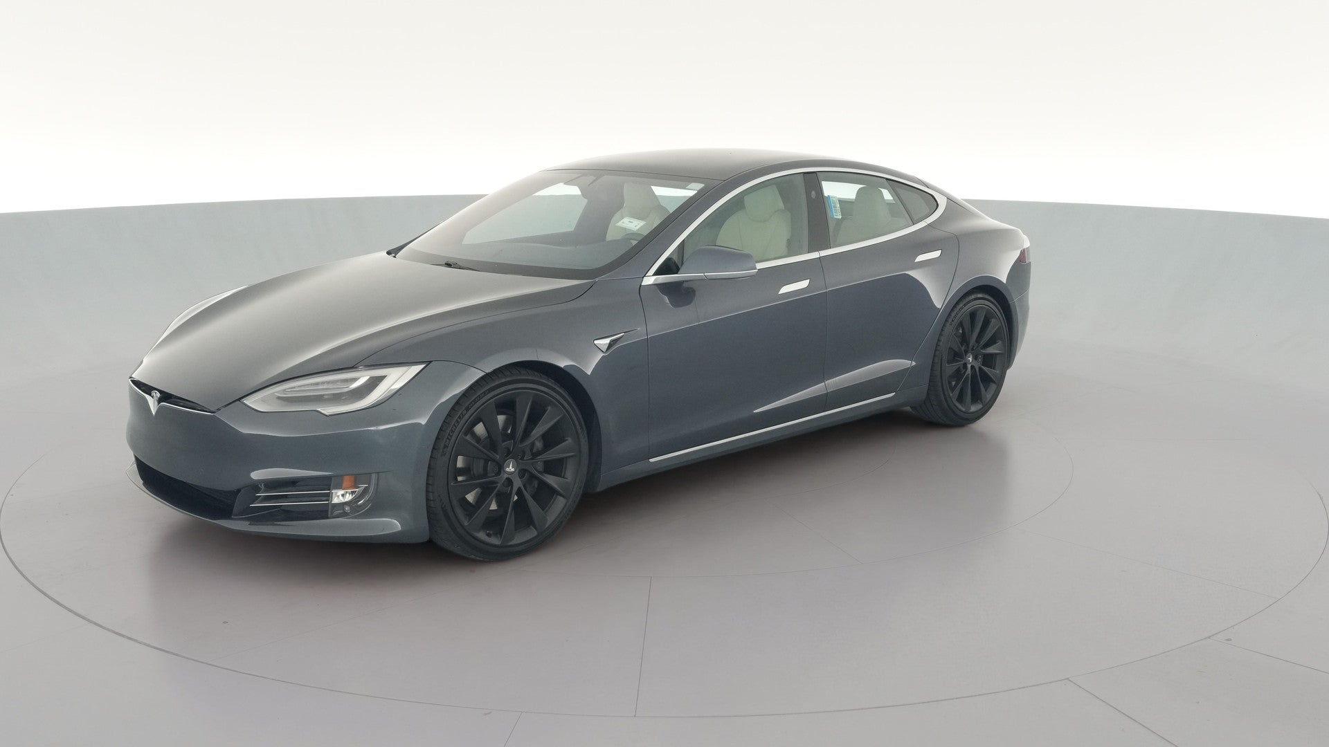2020 Tesla Model S vehicle photo