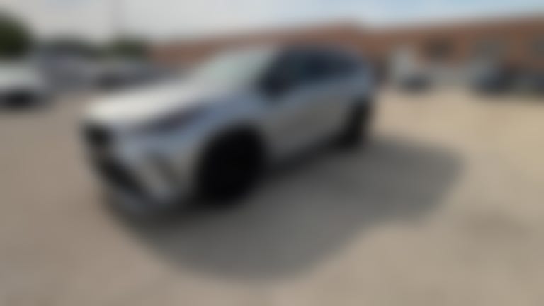 2025 Toyota Highlander vehicle photo