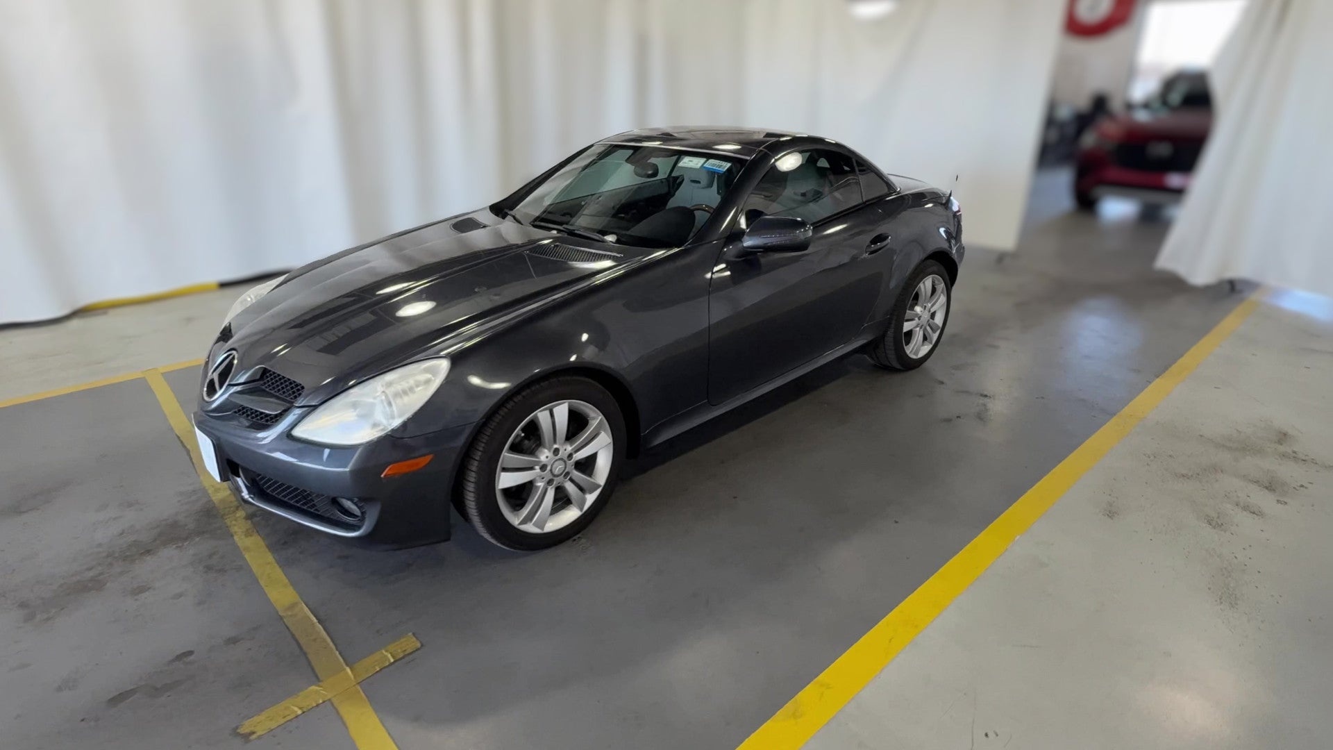 2010 Mercedes-Benz SLK-Class vehicle photo