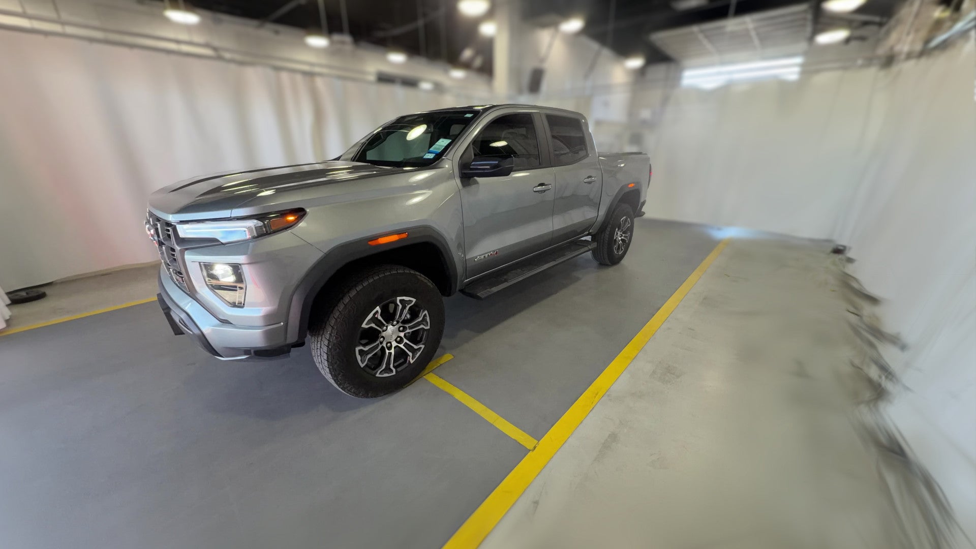 2025 GMC Canyon Crew Cab vehicle photo