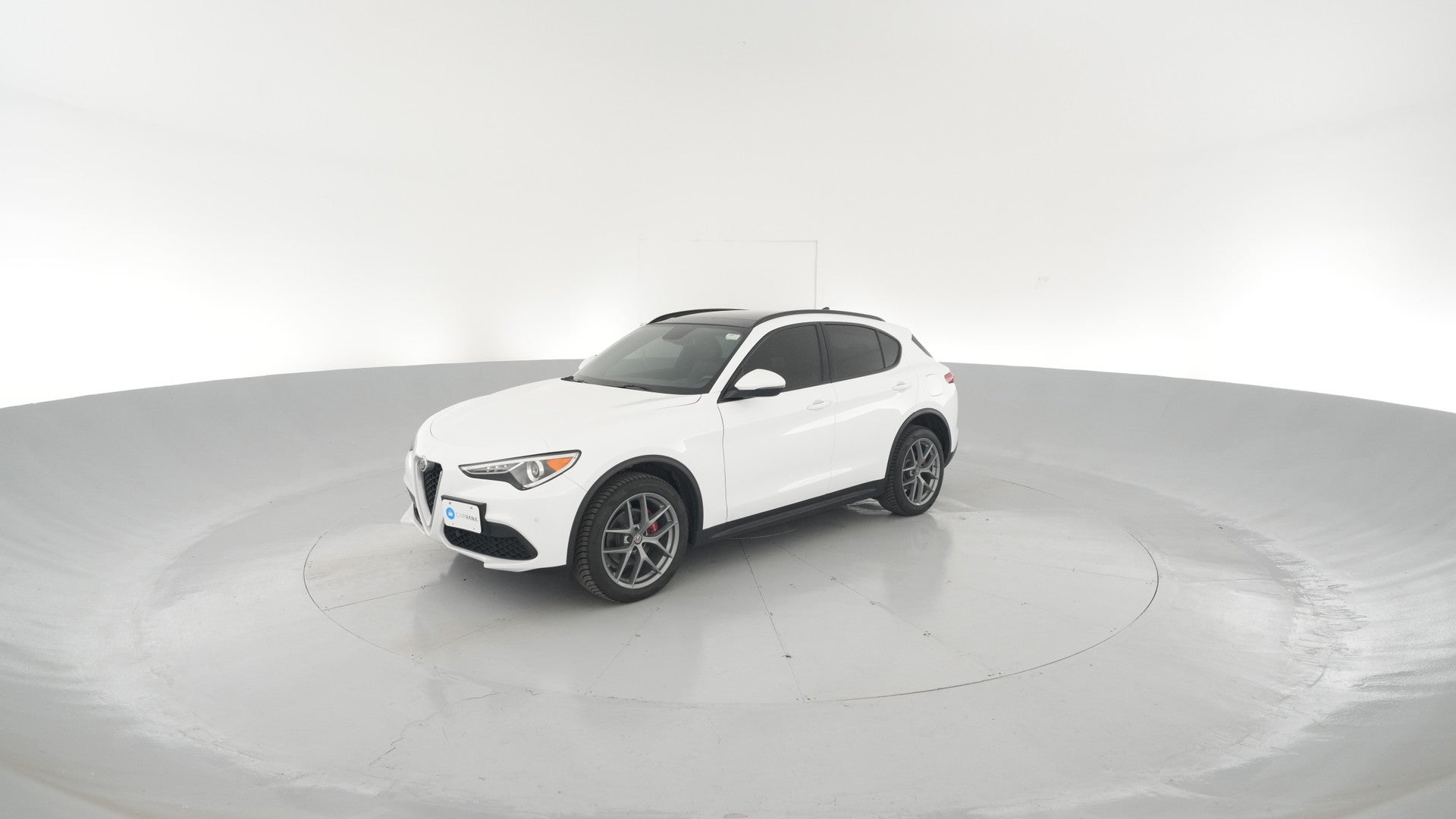2018 Alfa Romeo Stelvio vehicle photo