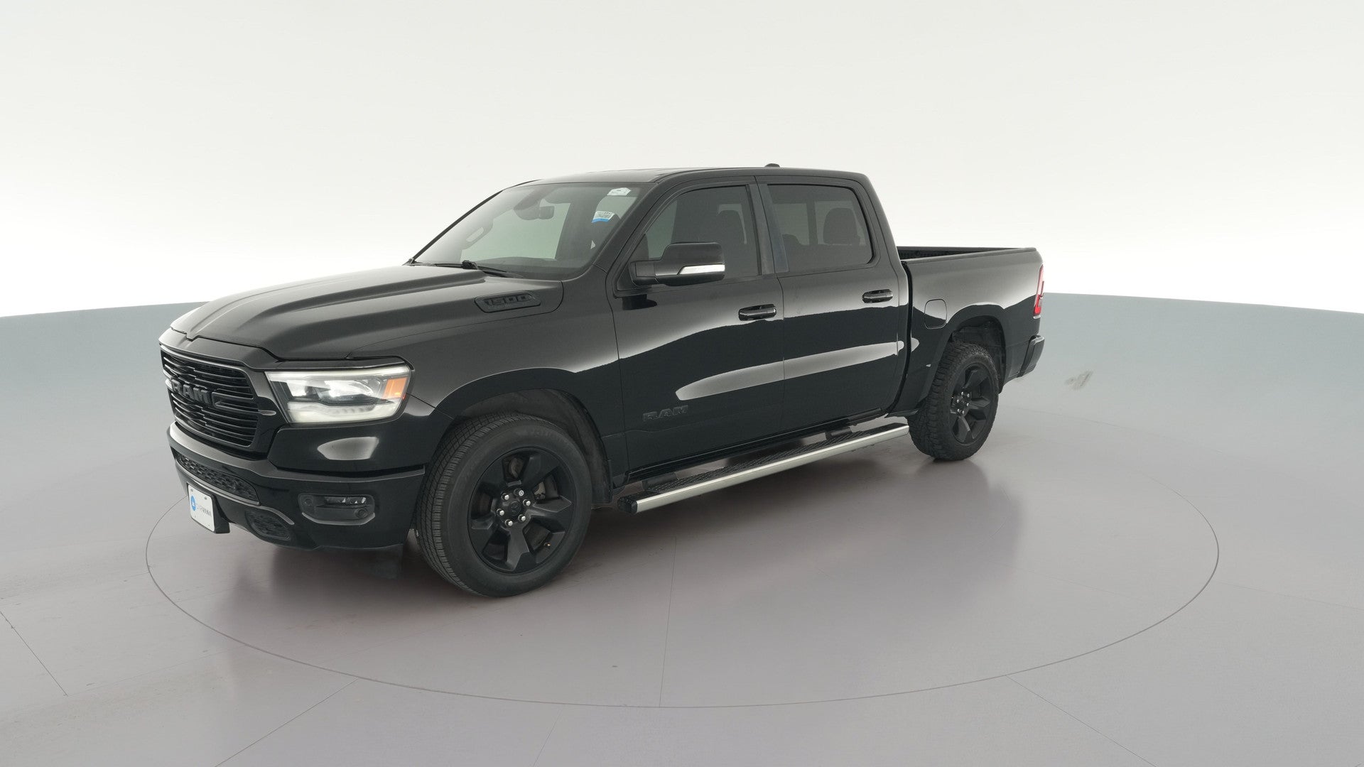 2019 Ram 1500 Crew Cab vehicle photo