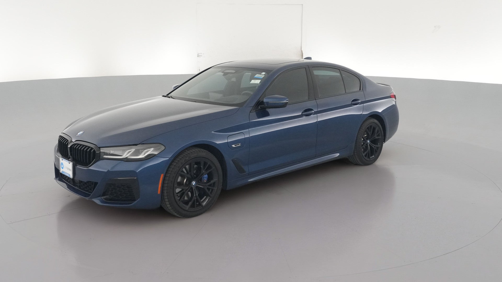 2023 BMW 5 Series vehicle photo