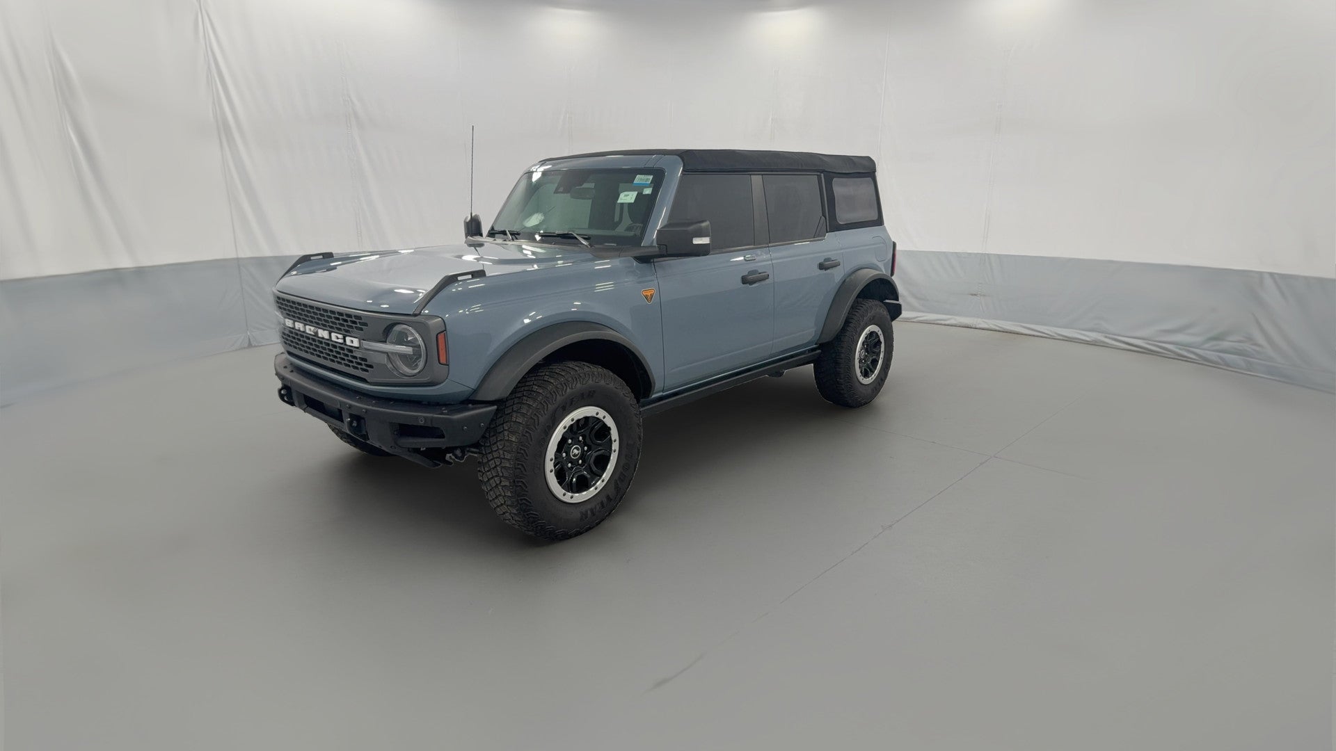 2023 Ford Bronco vehicle photo