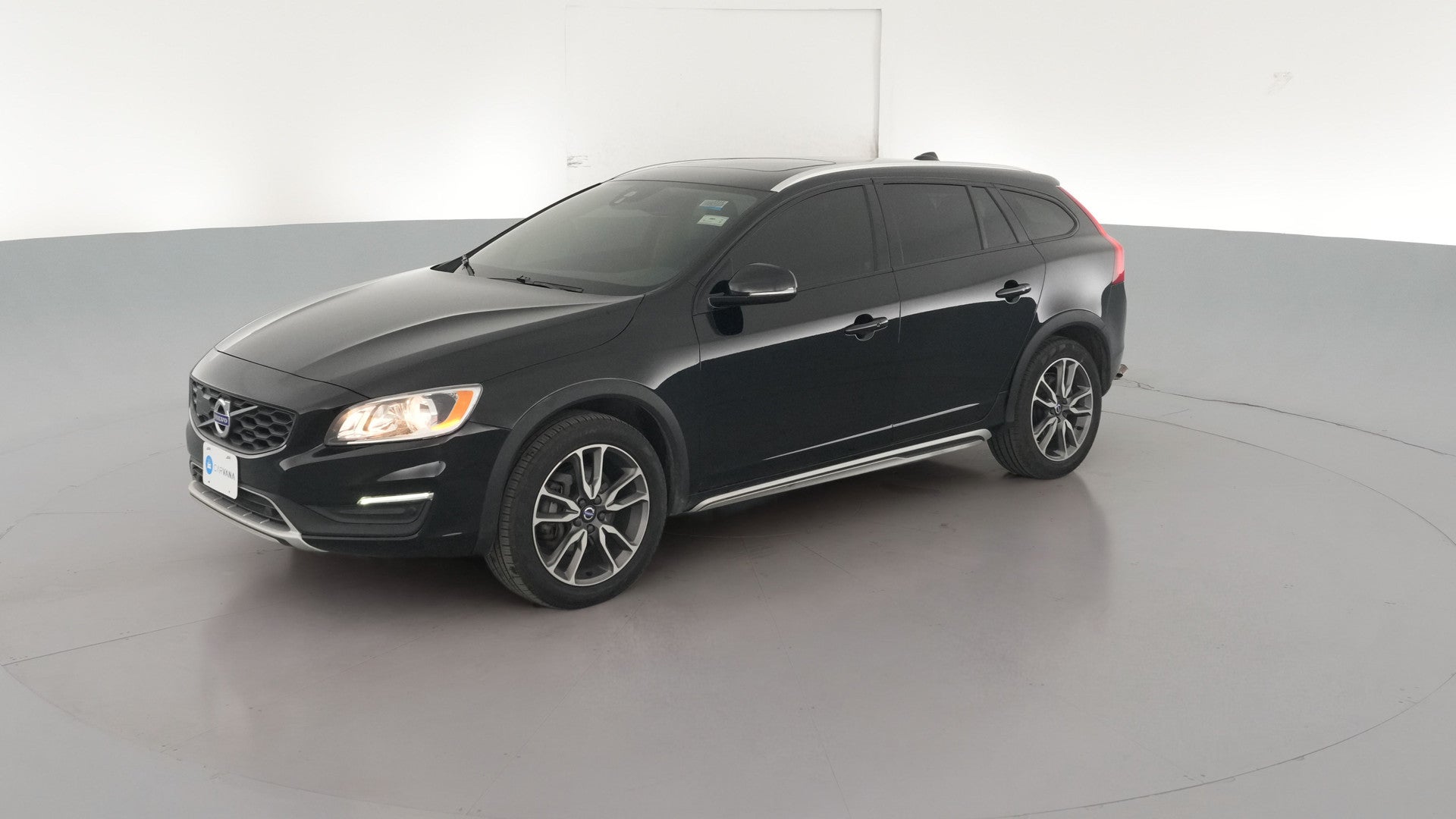 2018 Volvo V60 vehicle photo