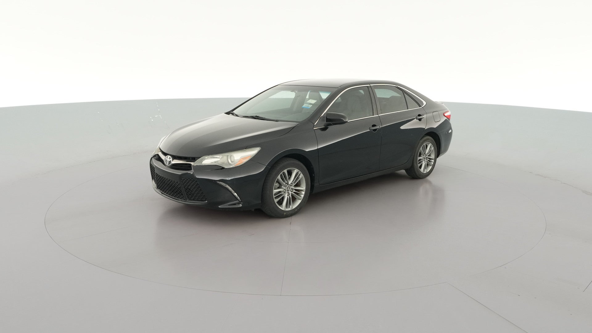 2015 Toyota Camry vehicle photo