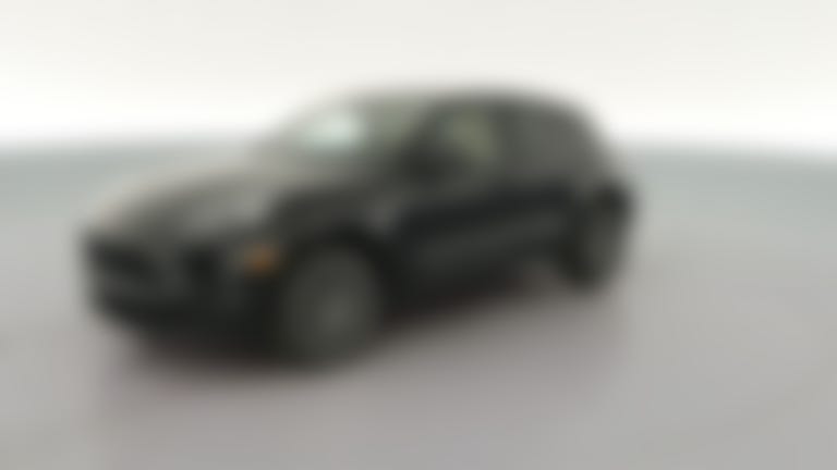 2020 Porsche Macan vehicle photo