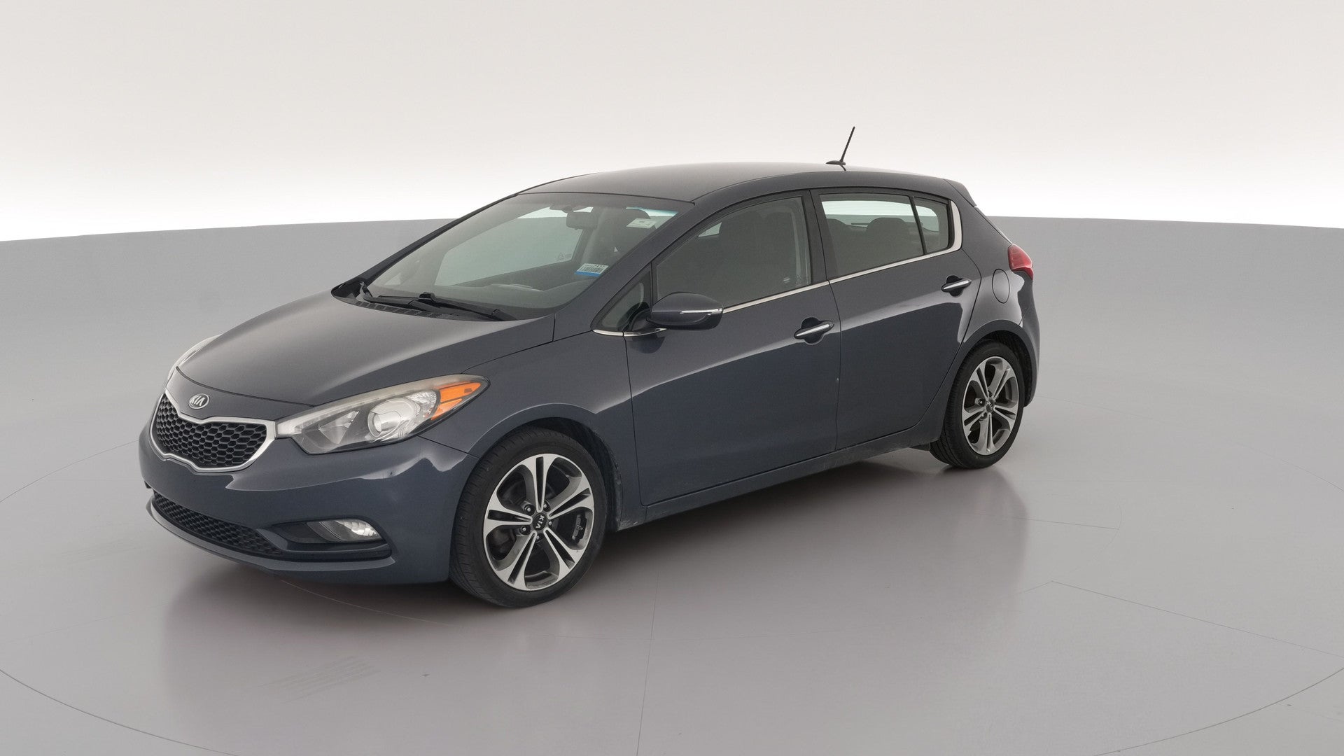 2016 Kia Forte5 vehicle photo
