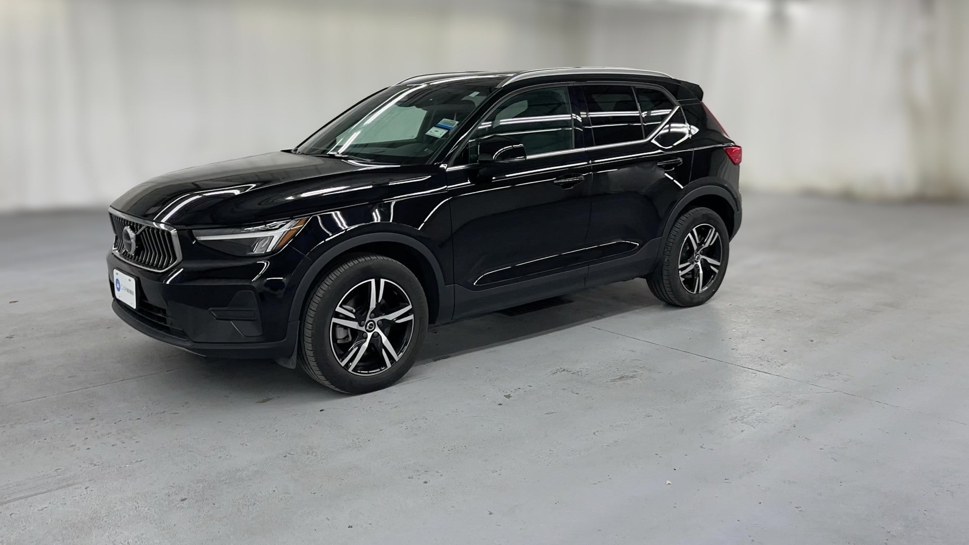2025 Volvo XC40 vehicle photo