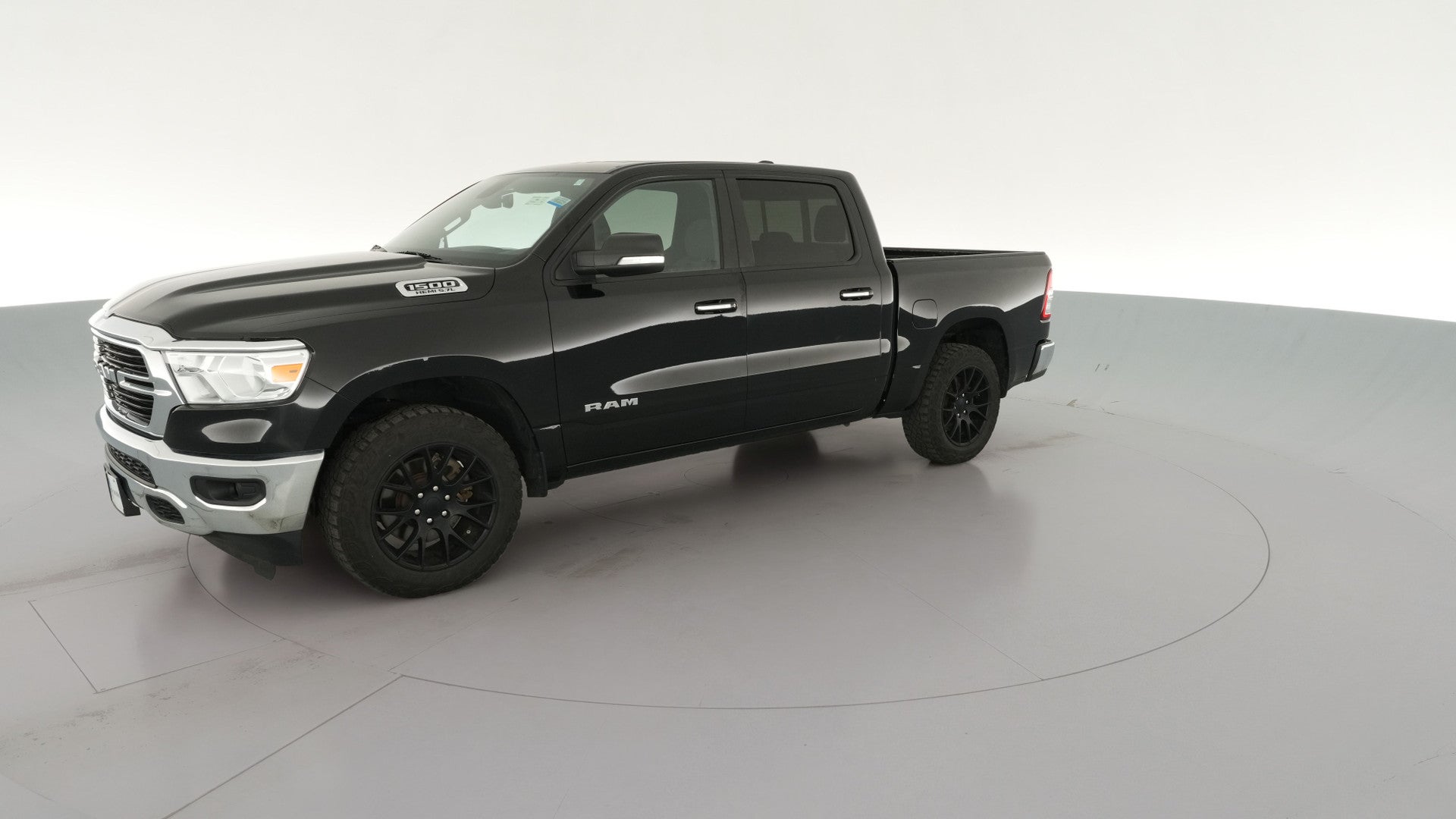 2019 Ram 1500 Crew Cab vehicle photo