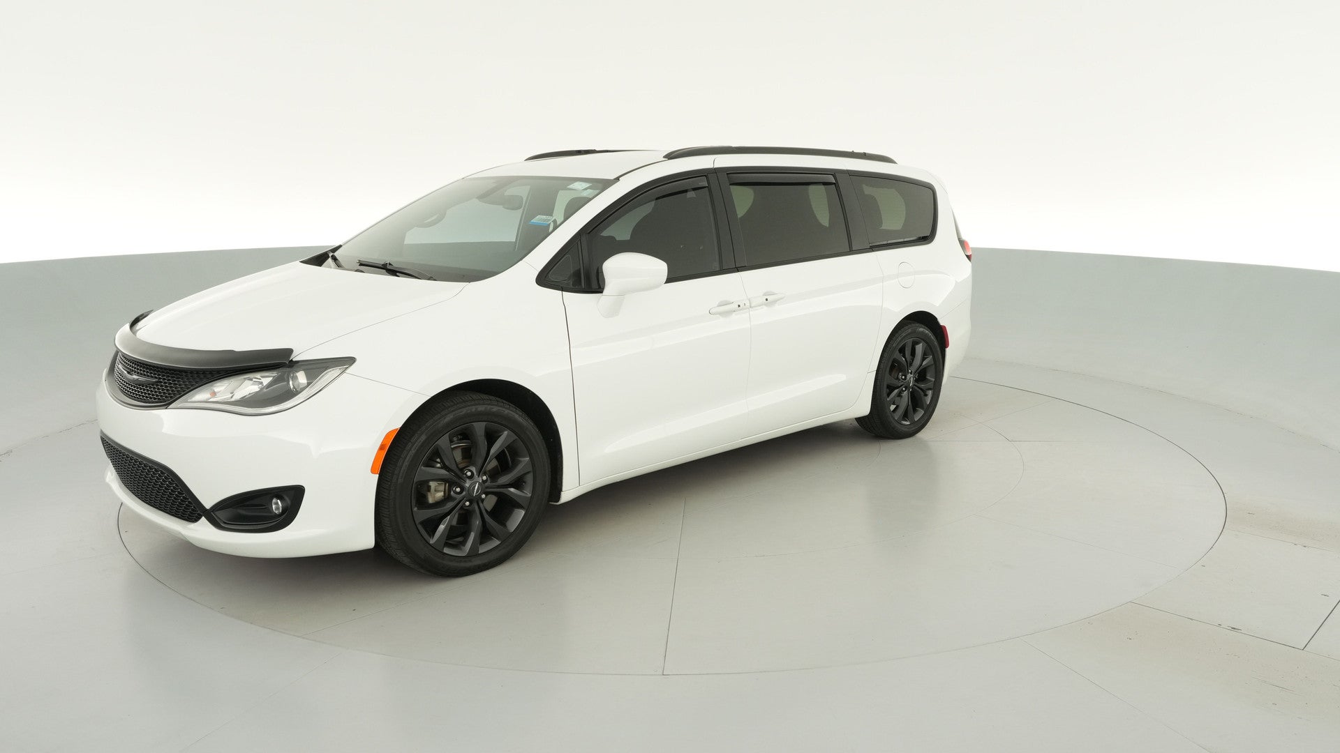 2020 Chrysler Pacifica vehicle photo