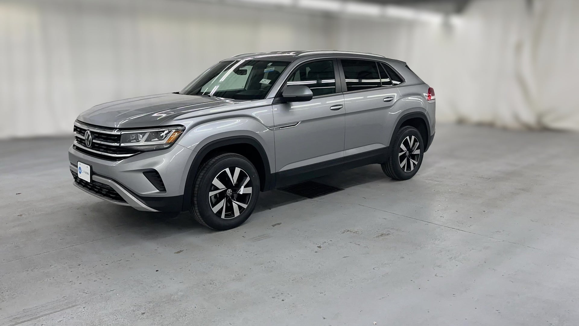2023 Volkswagen Atlas Cross Sport vehicle photo