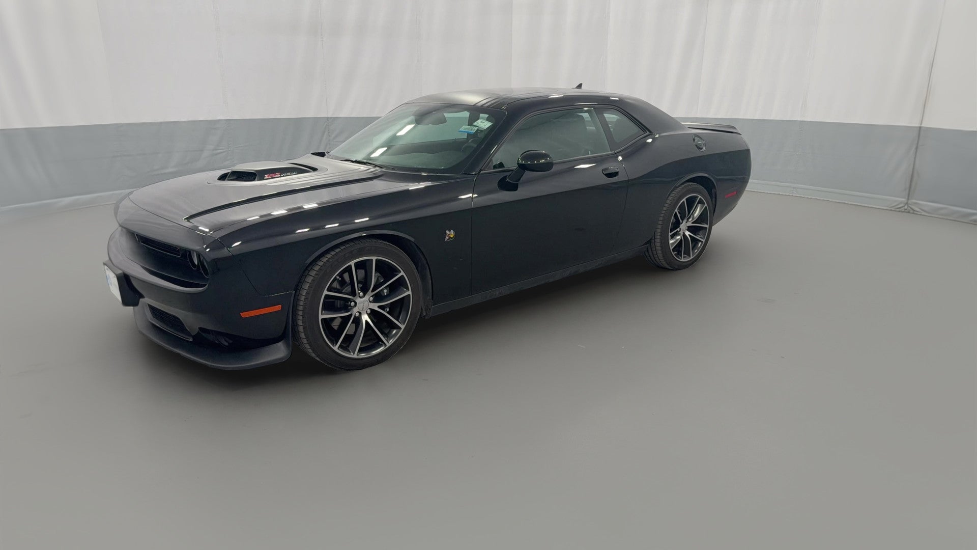 2016 Dodge Challenger vehicle photo
