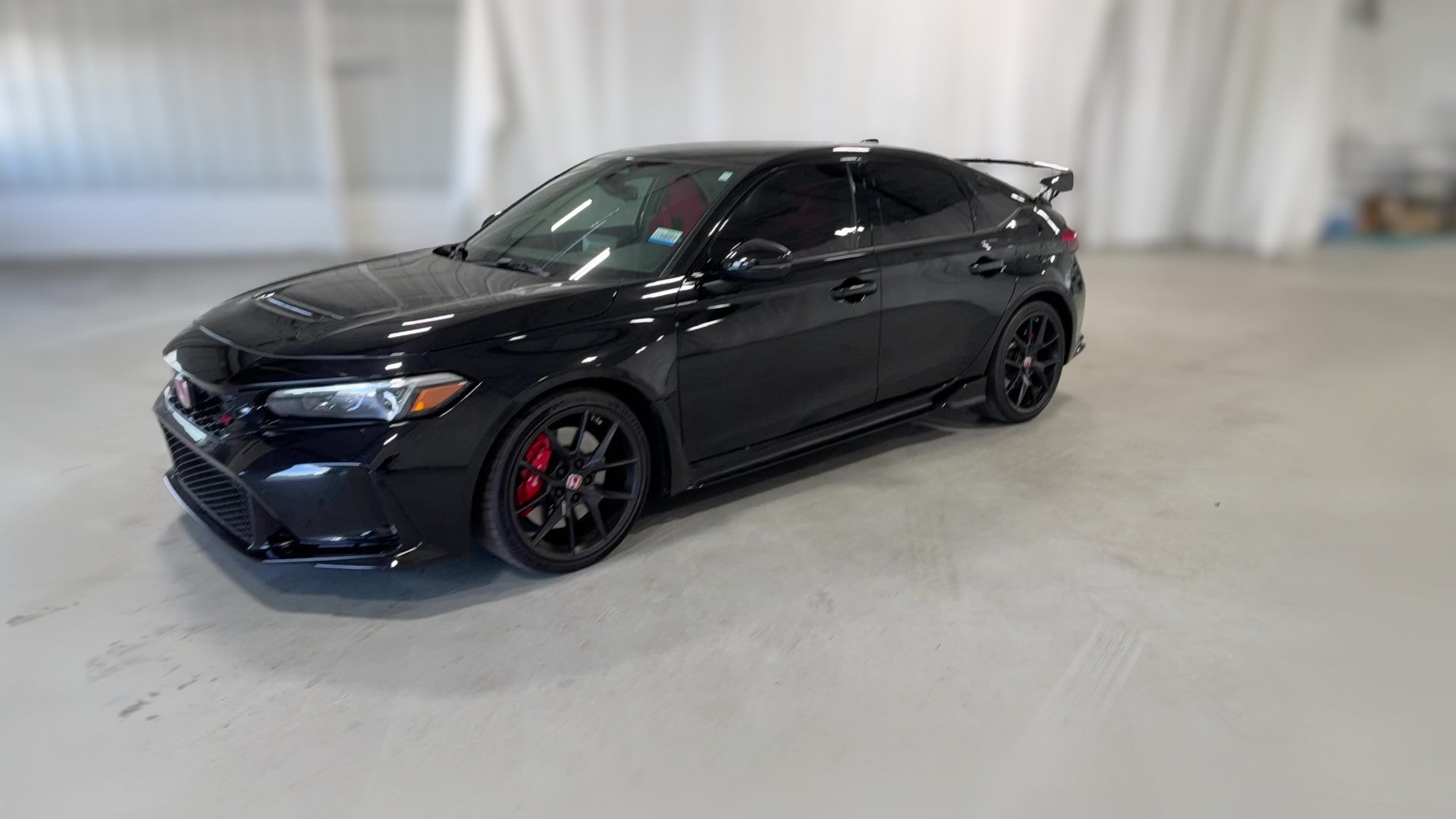 2025 Honda Civic Type R vehicle photo